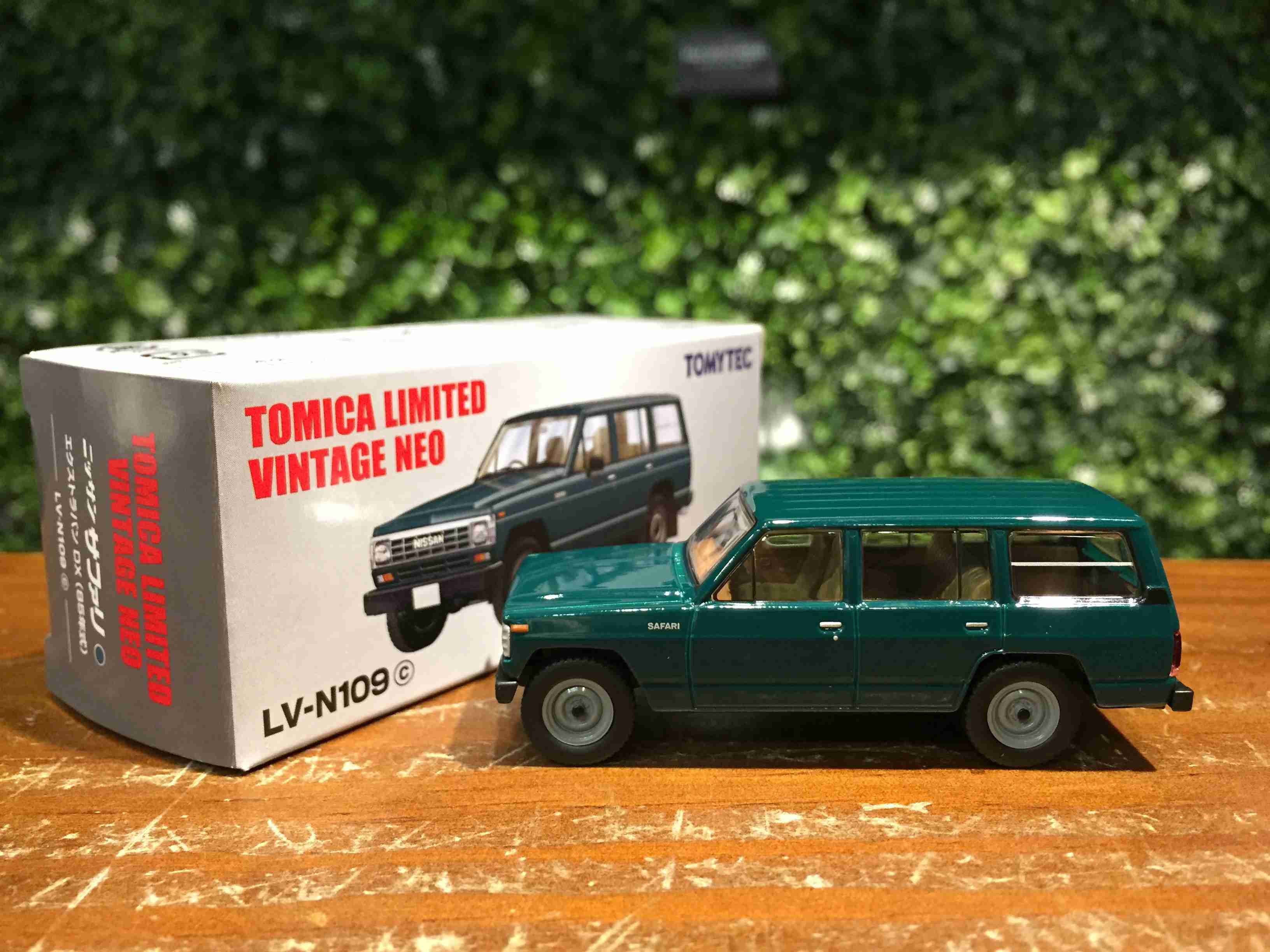 1/64 Tomica Nissan Safari Extra Van DX 1987 LV-N109c【MGM】