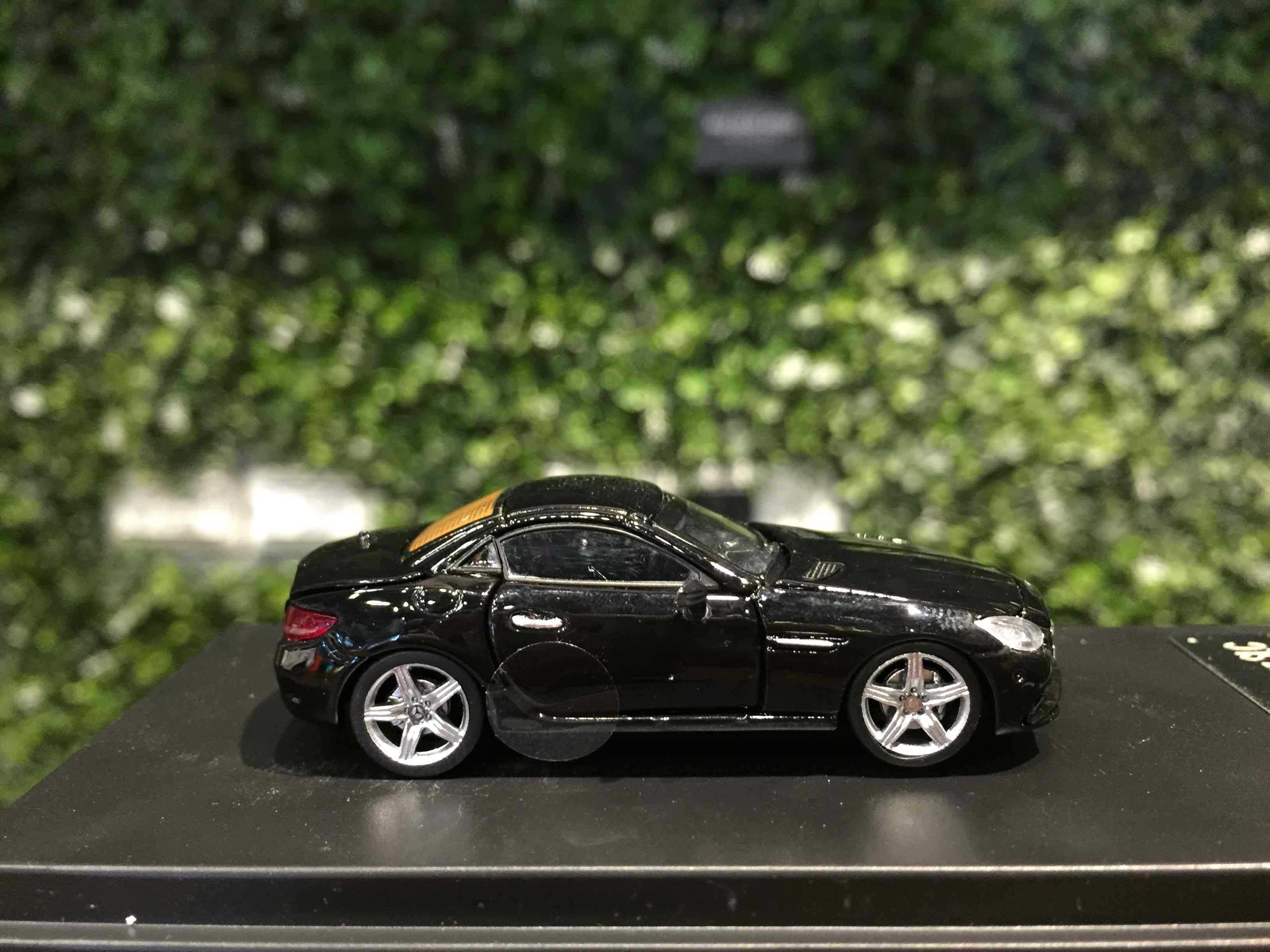 1/64 LF Mercedes-Benz SLC Black【MGM】