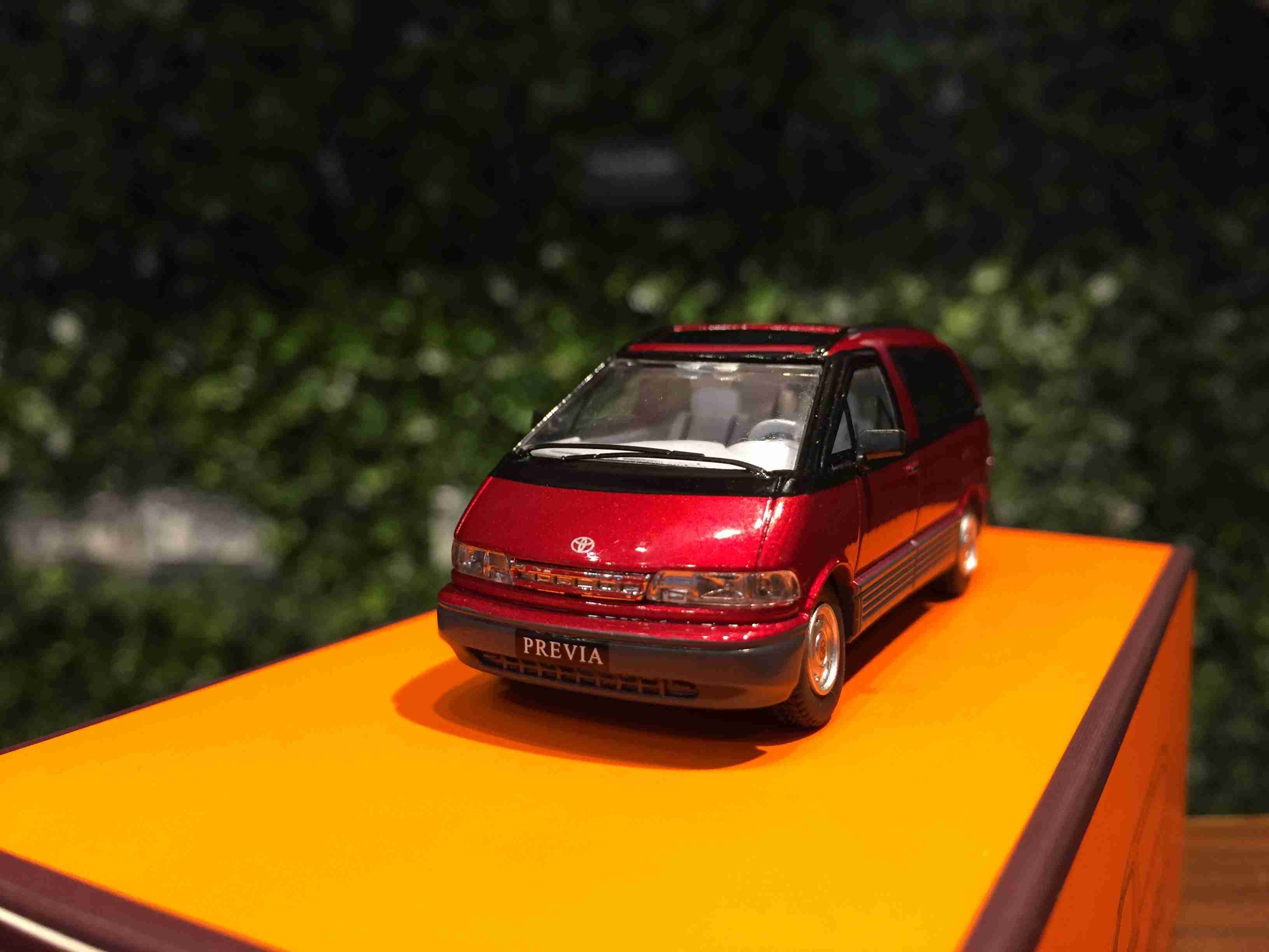 1/64 GCD Toyota Previa Metallic Red KS016108【MGM】