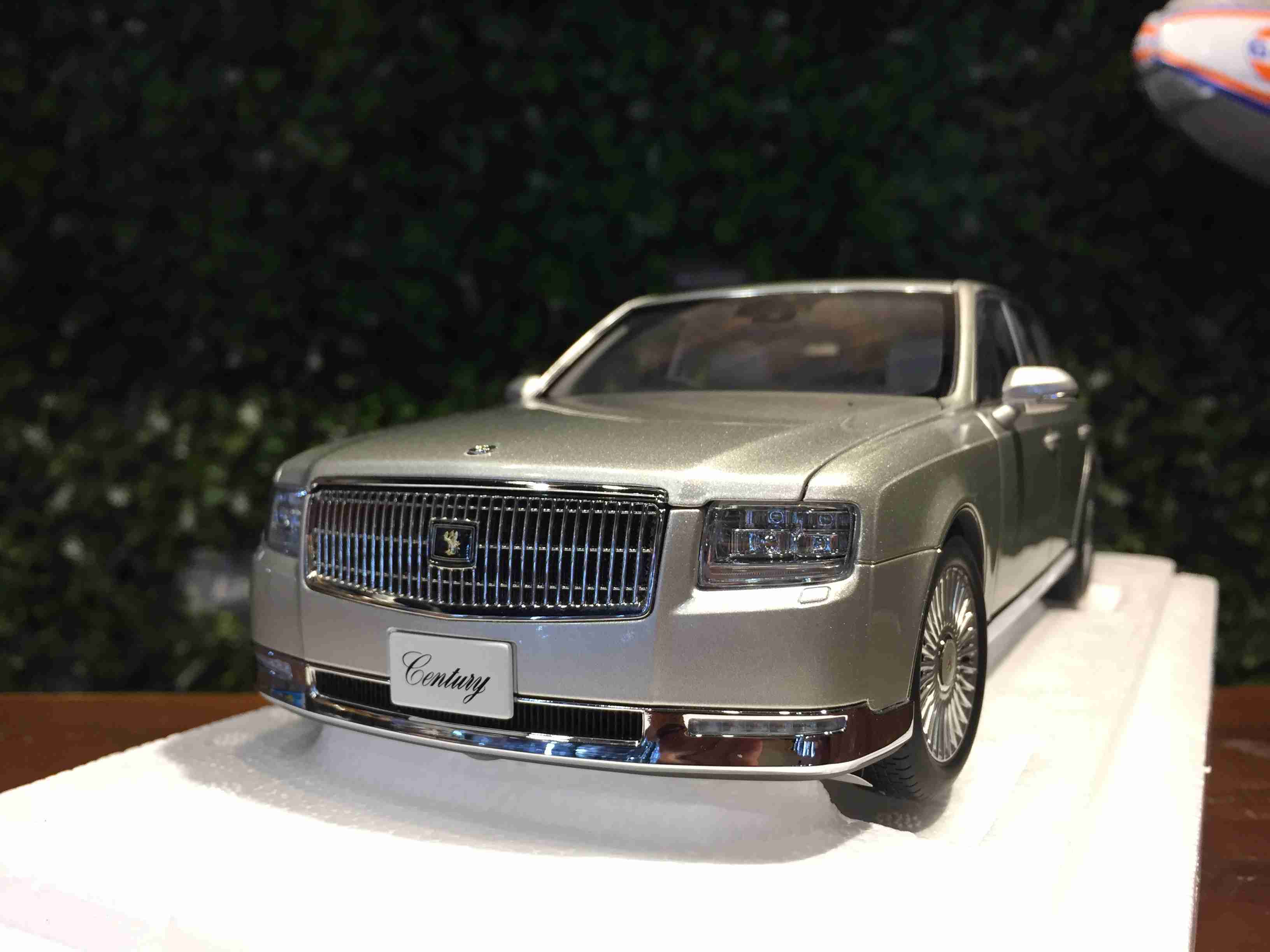 1/18 AUTOart Toyota Century Silver 78770【MGM】