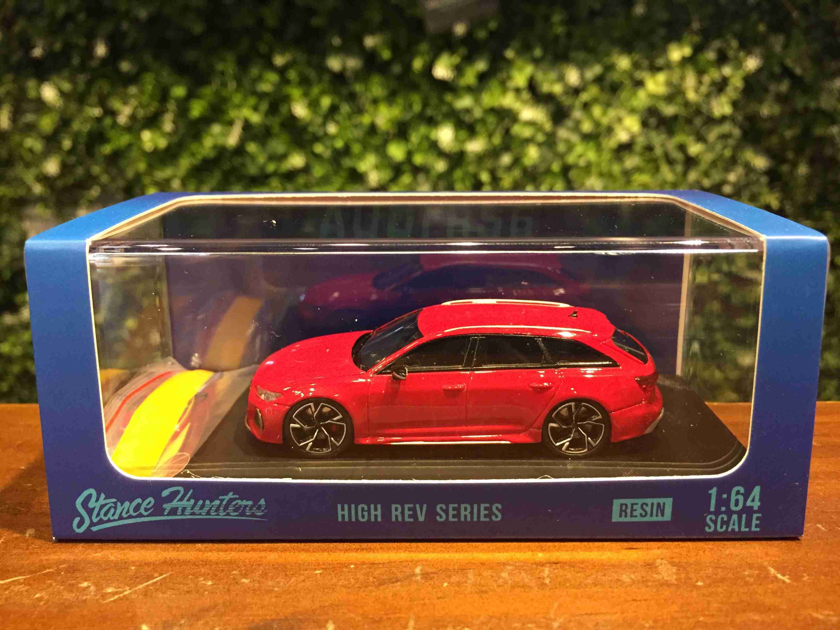 1/64 StanceHunter Audi RS6 Avant (C8) Misano Red【MGM】