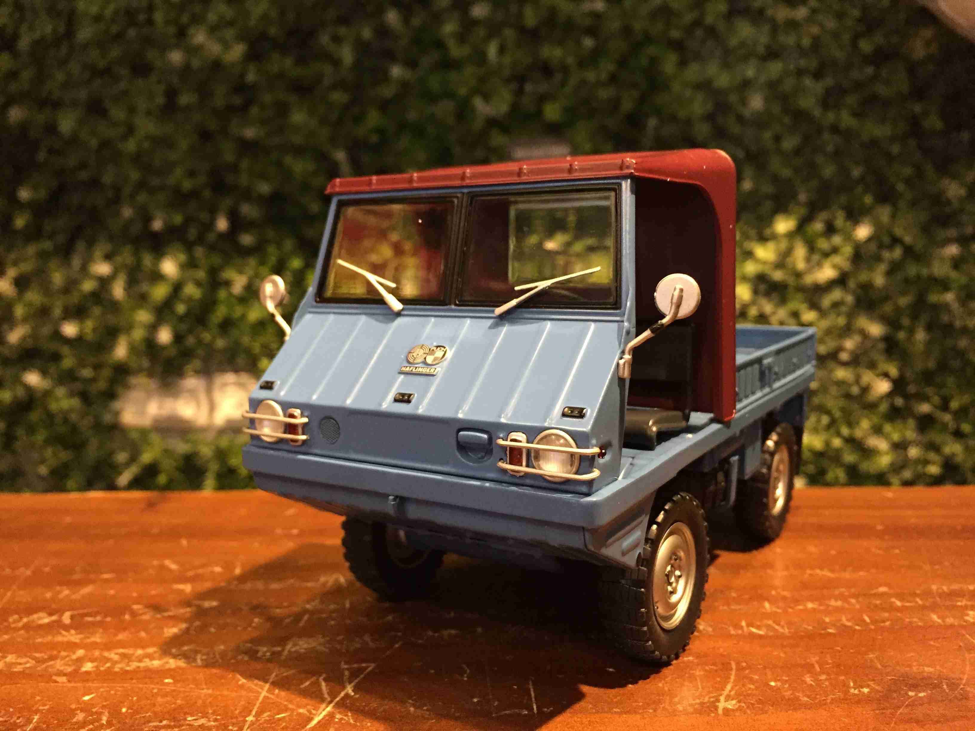 1/18 Schuco Steyr-Puch Haflinger 1959 Blue 450043900【MGM】