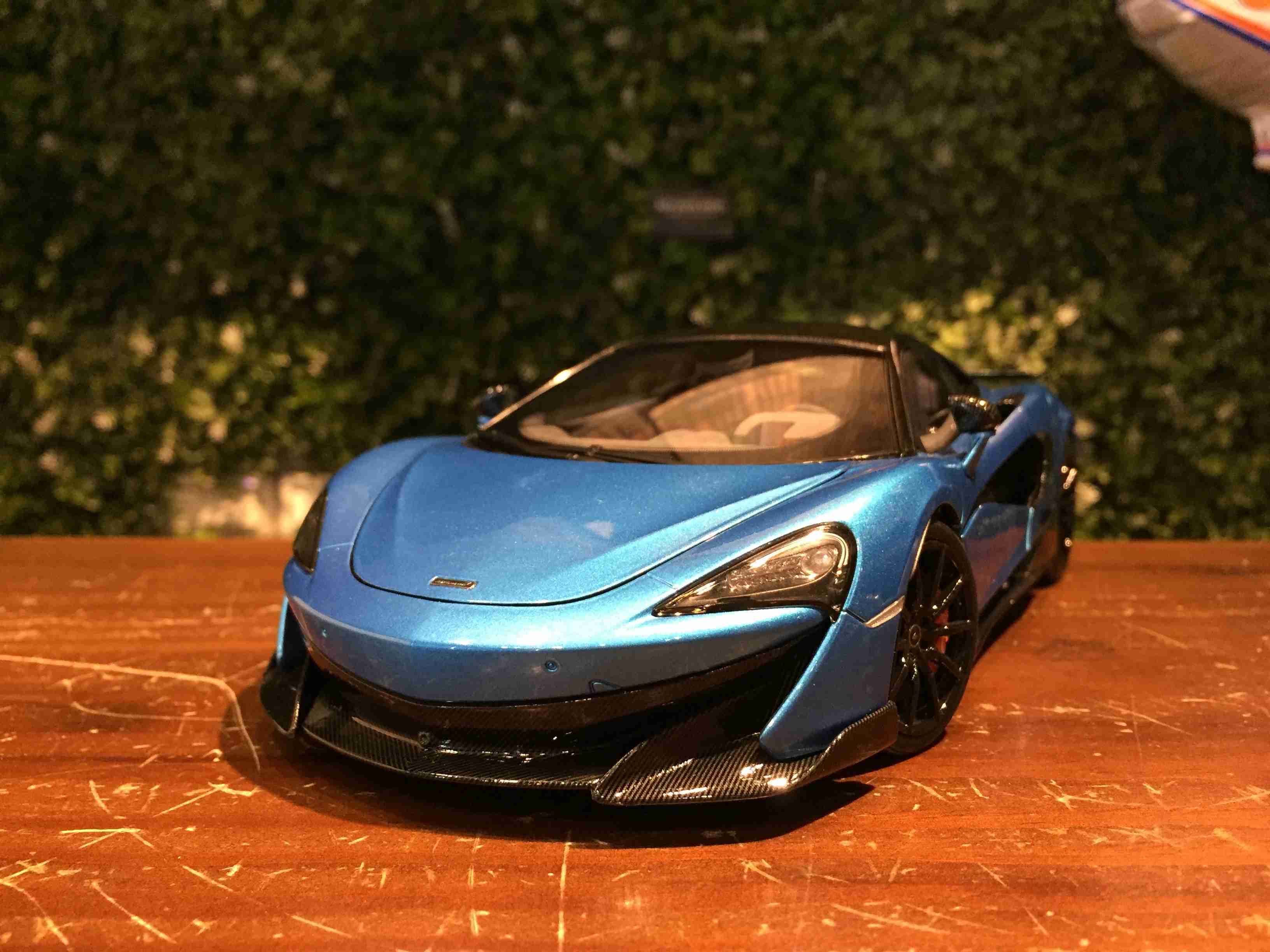 1/18 LCD McLaren 600LT Blue Metallic LCD18006LB【MGM】