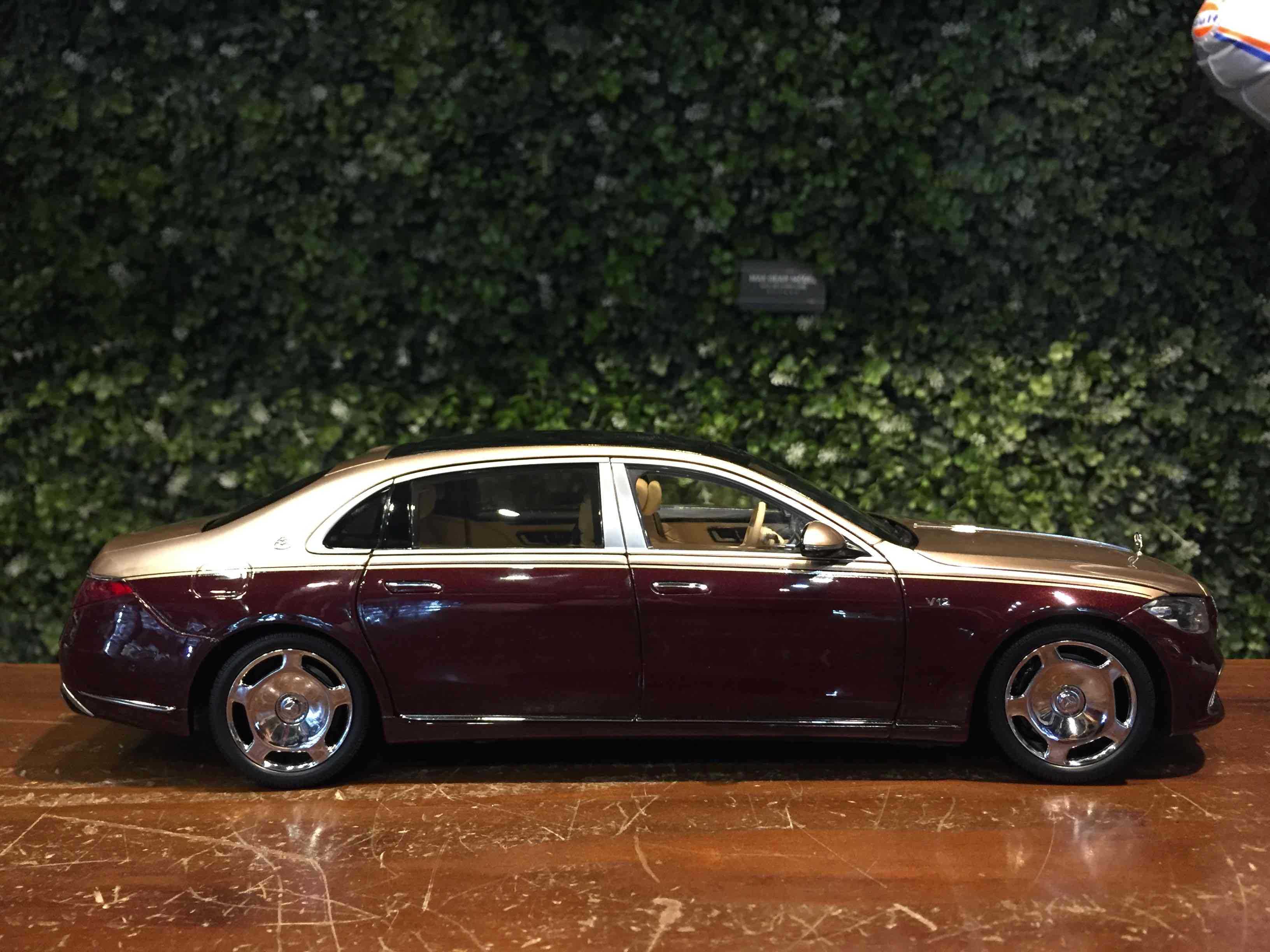 1/18 Almost Real Mercedes-Maybach S-Class 2021 820122【MGM】