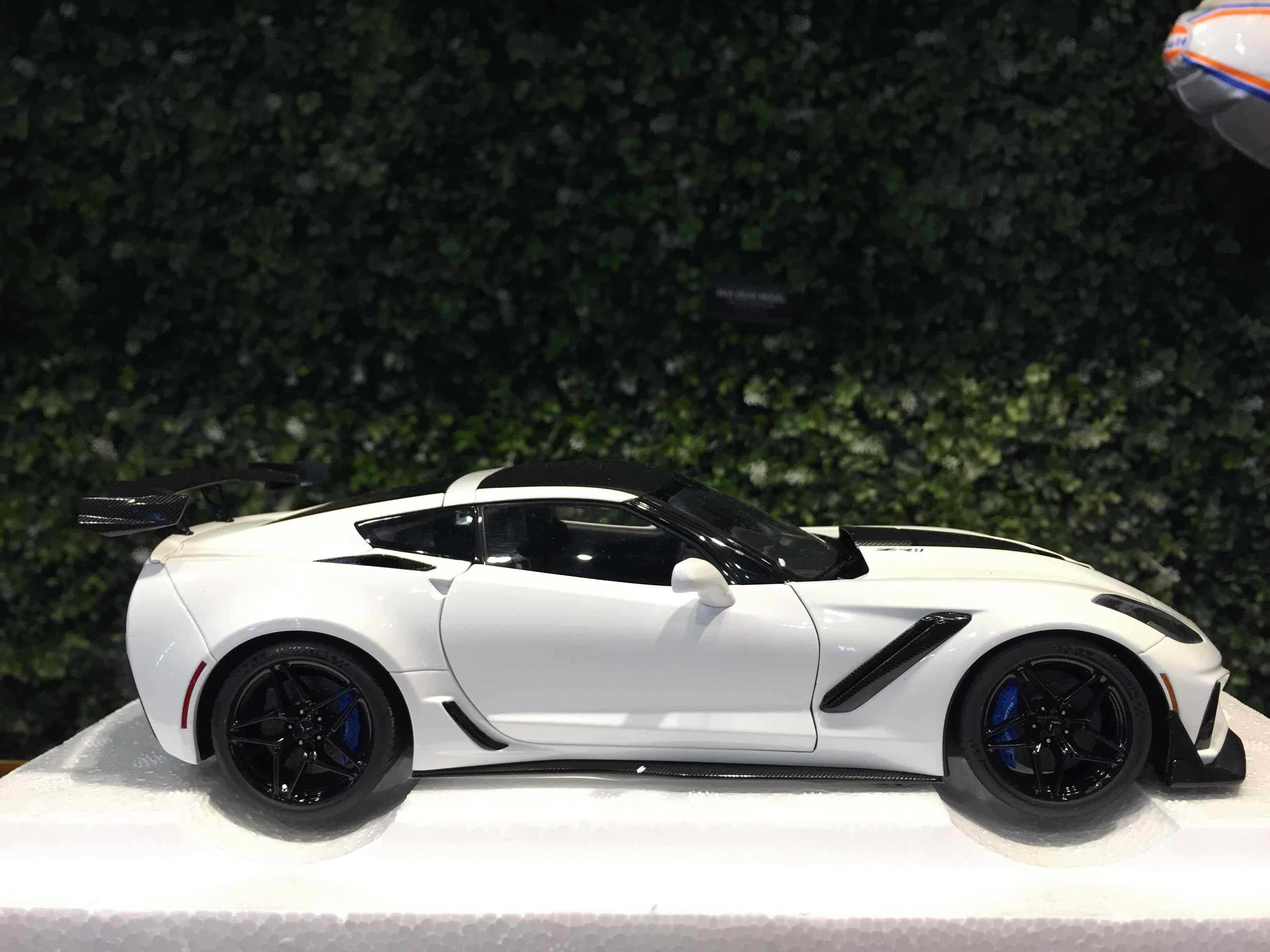 1/18 AUTOart Chevrolet Corvette C7 ZR1 White 71270【MGM】