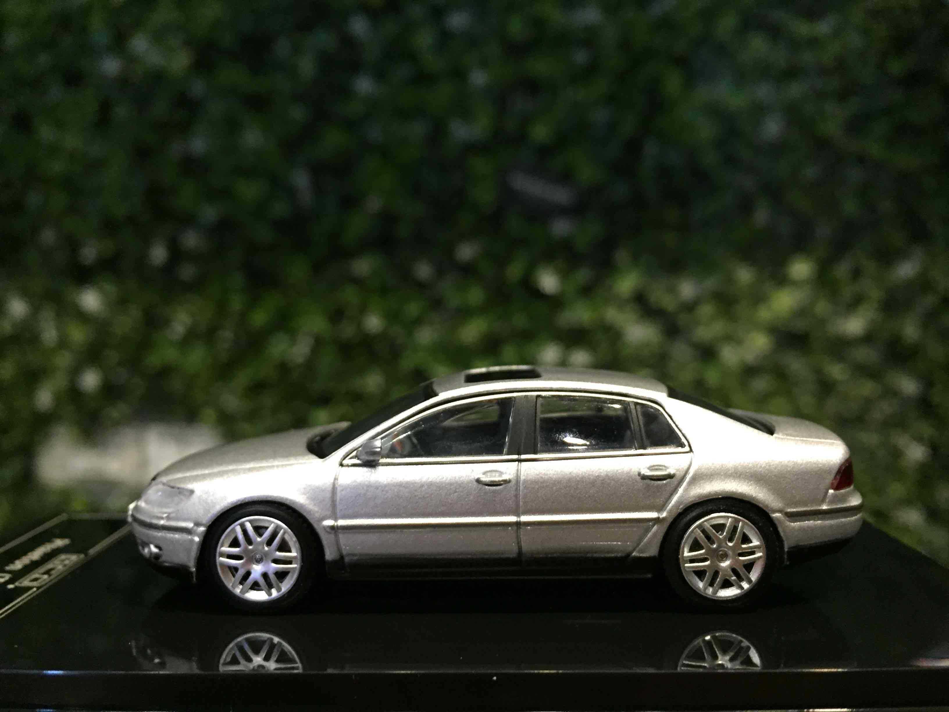 1/64 GCD Volkswagen VW Phaeton Type 3D KS046306【MGM】