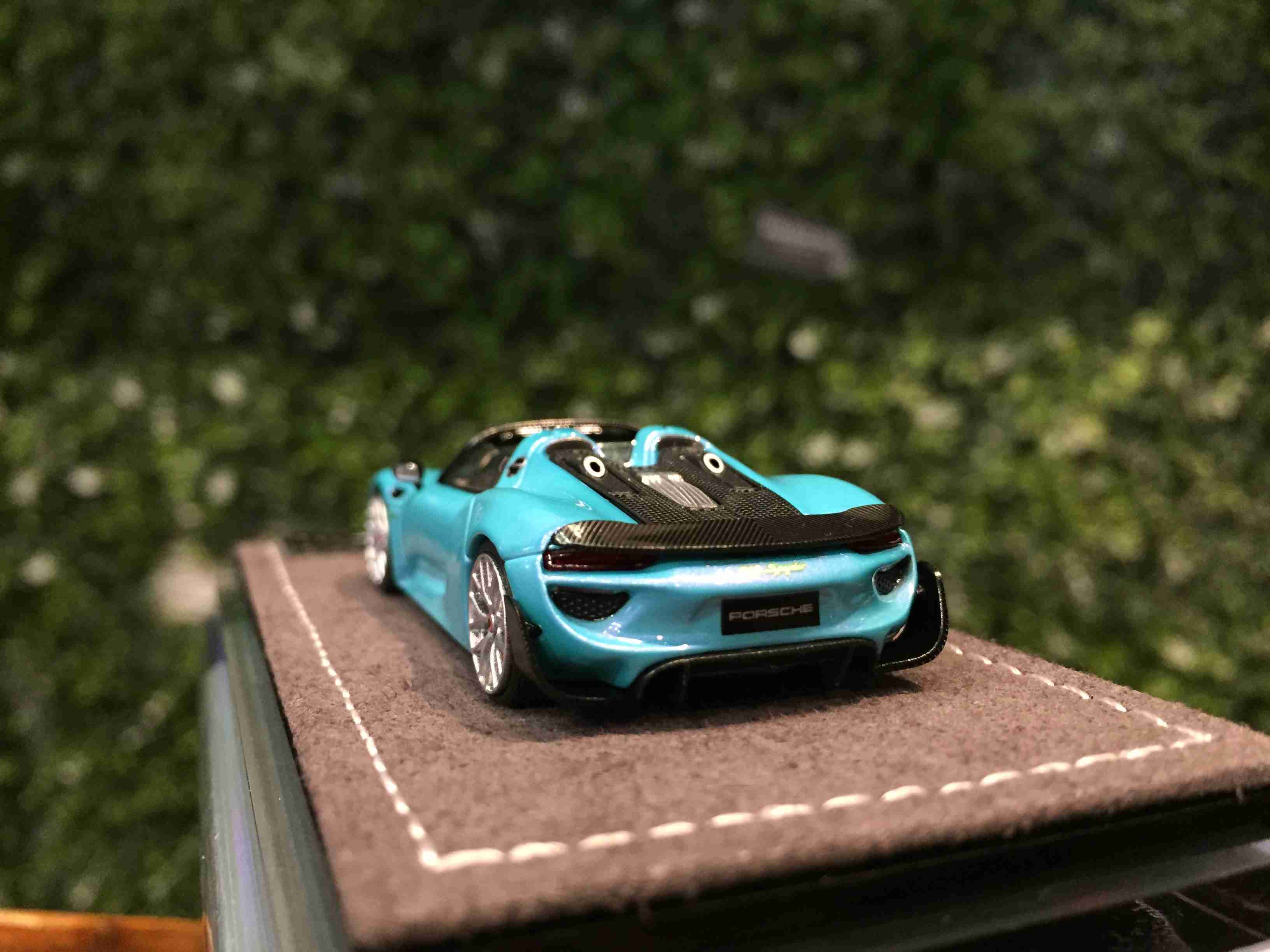 1/64 TopLux Porsche 918 Spyder Tiffany TOP91810【MGM】 - Max Gear