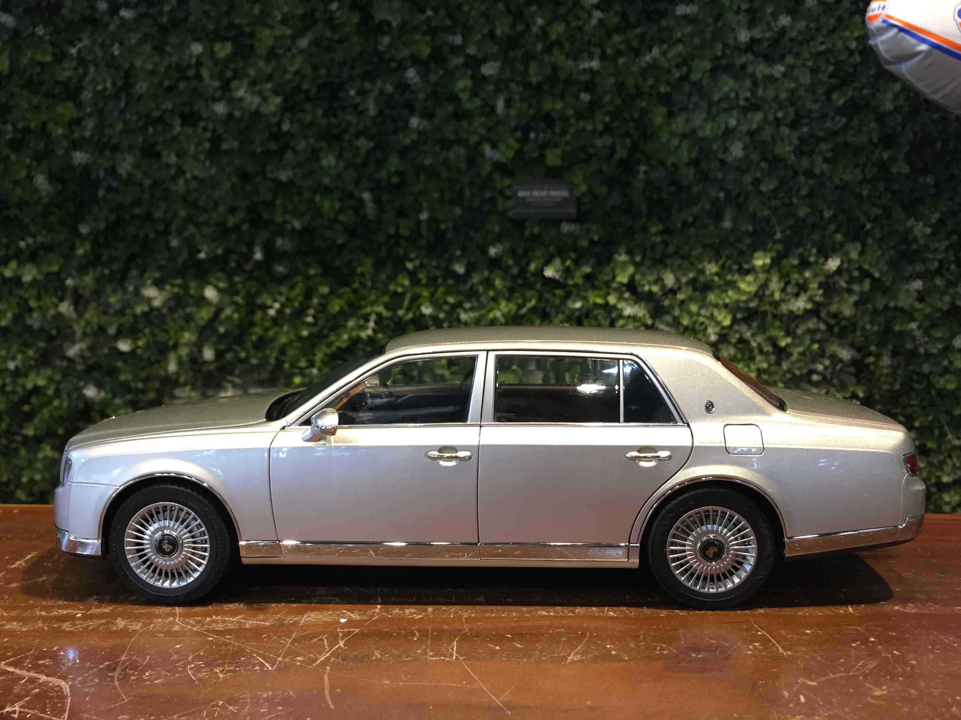 1/18 LCD Toyota Century (UWG60) Silver LCD18011SI【MGM】