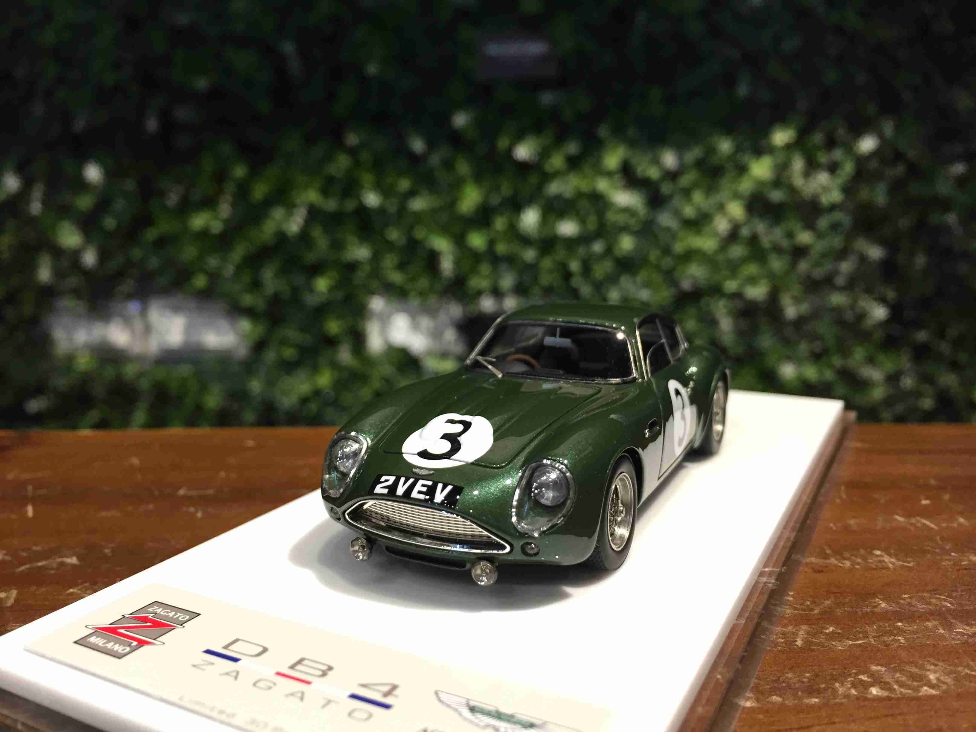 1/43 DMH Aston Martin DB4 Zagato British Green #3【MGM】 - Max