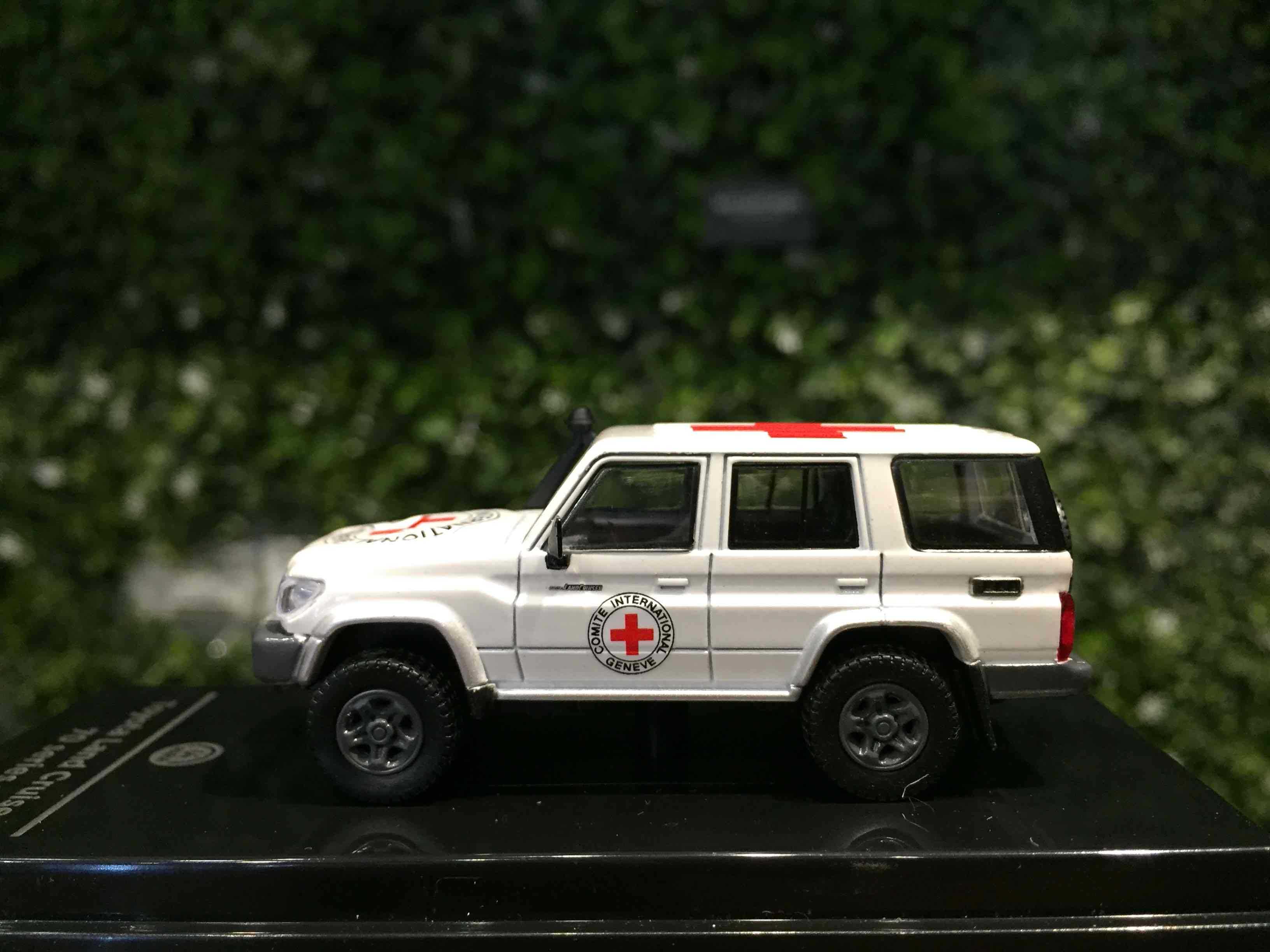 1/64 Paragon Toyota Land Cruiser LC76 Red Cross PA55318【MGM】