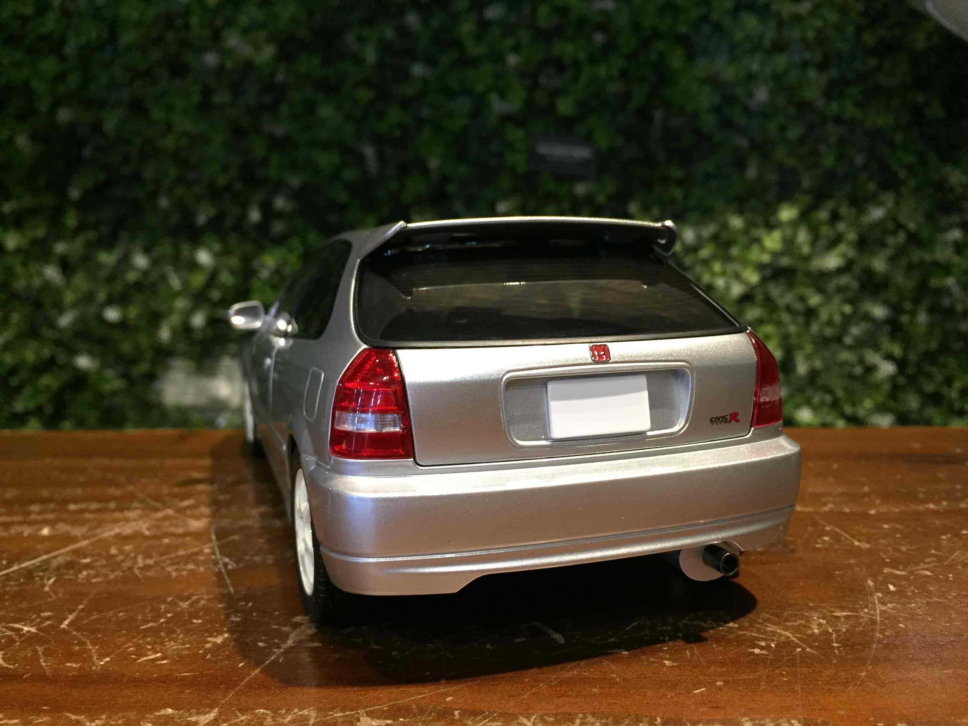 1/18 Motorhelix Honda Civic Type R (EK9) Silver M85004【MGM】