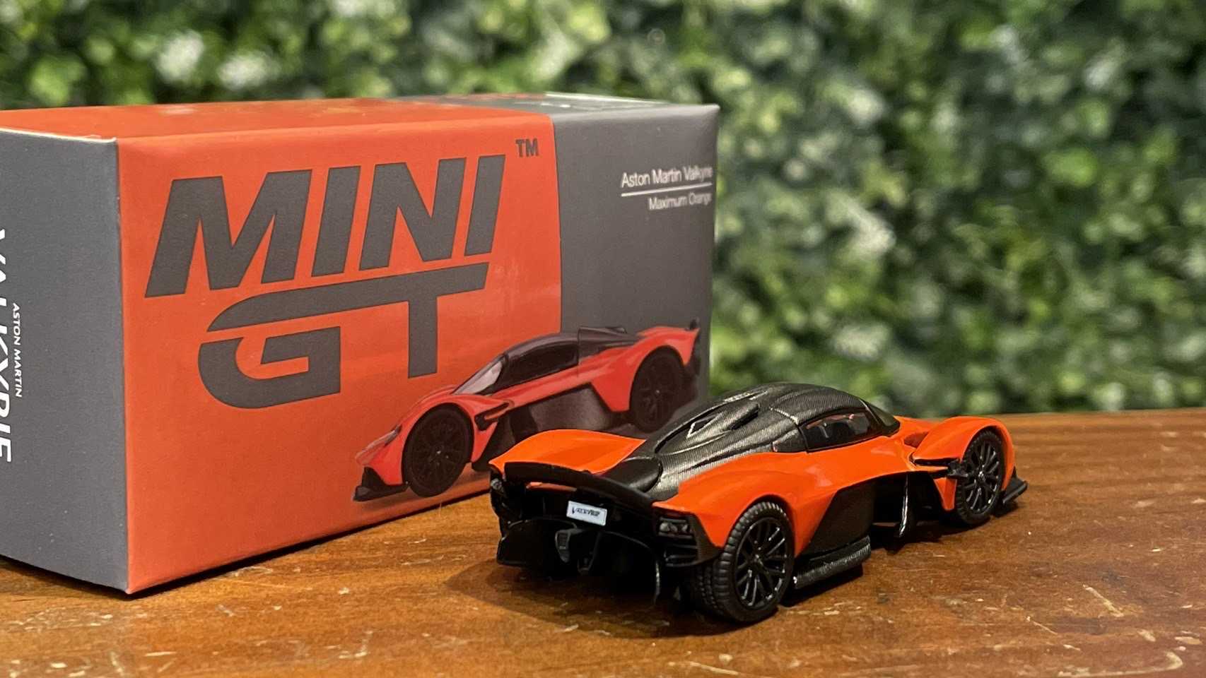 1/64 MiniGT Aston Martin Valkyrie Orange MGT00678L【MGM】