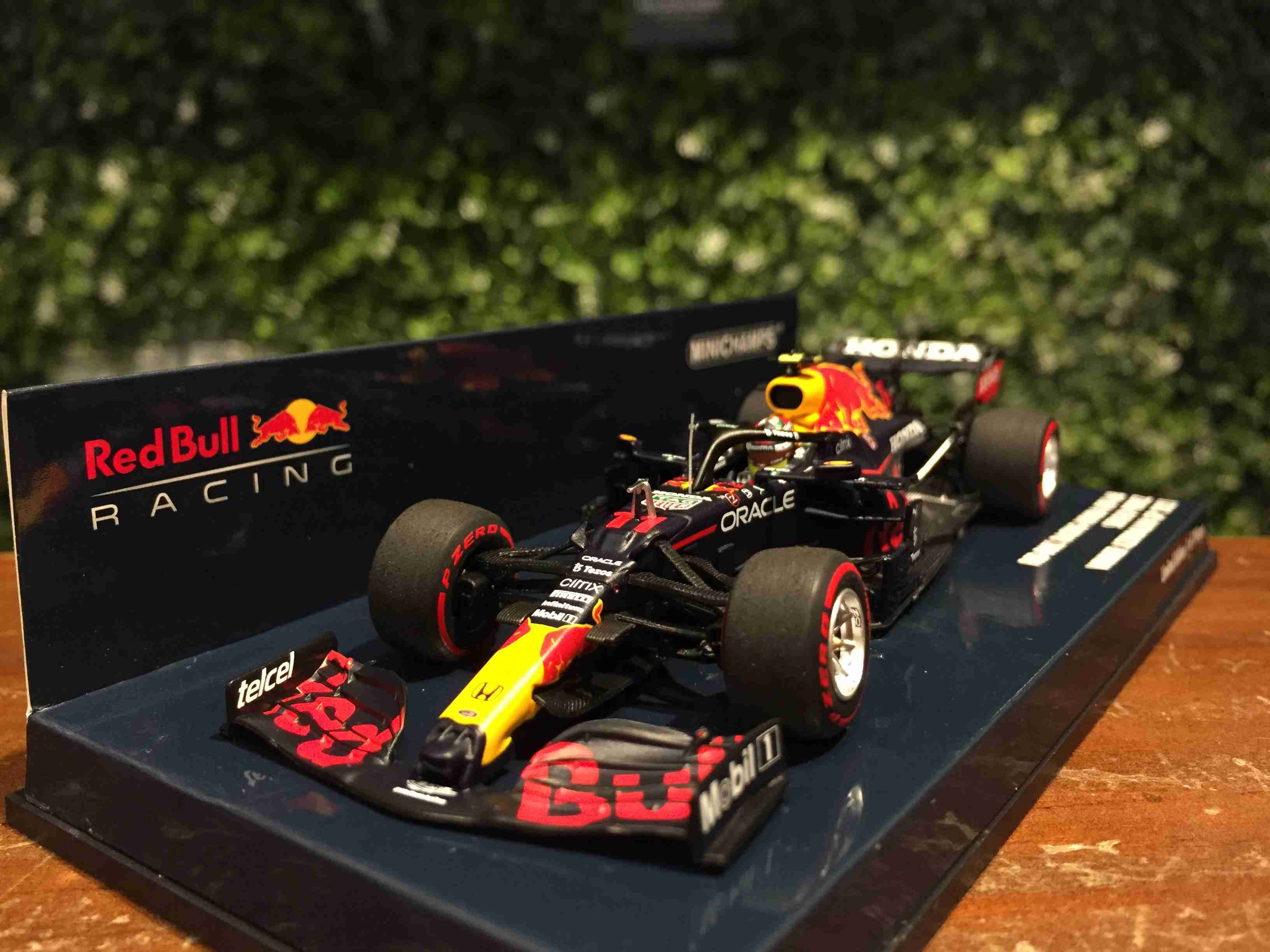 1/43 Minichamps Red Bull RB16B Sergio Perez 410210711【MGM】