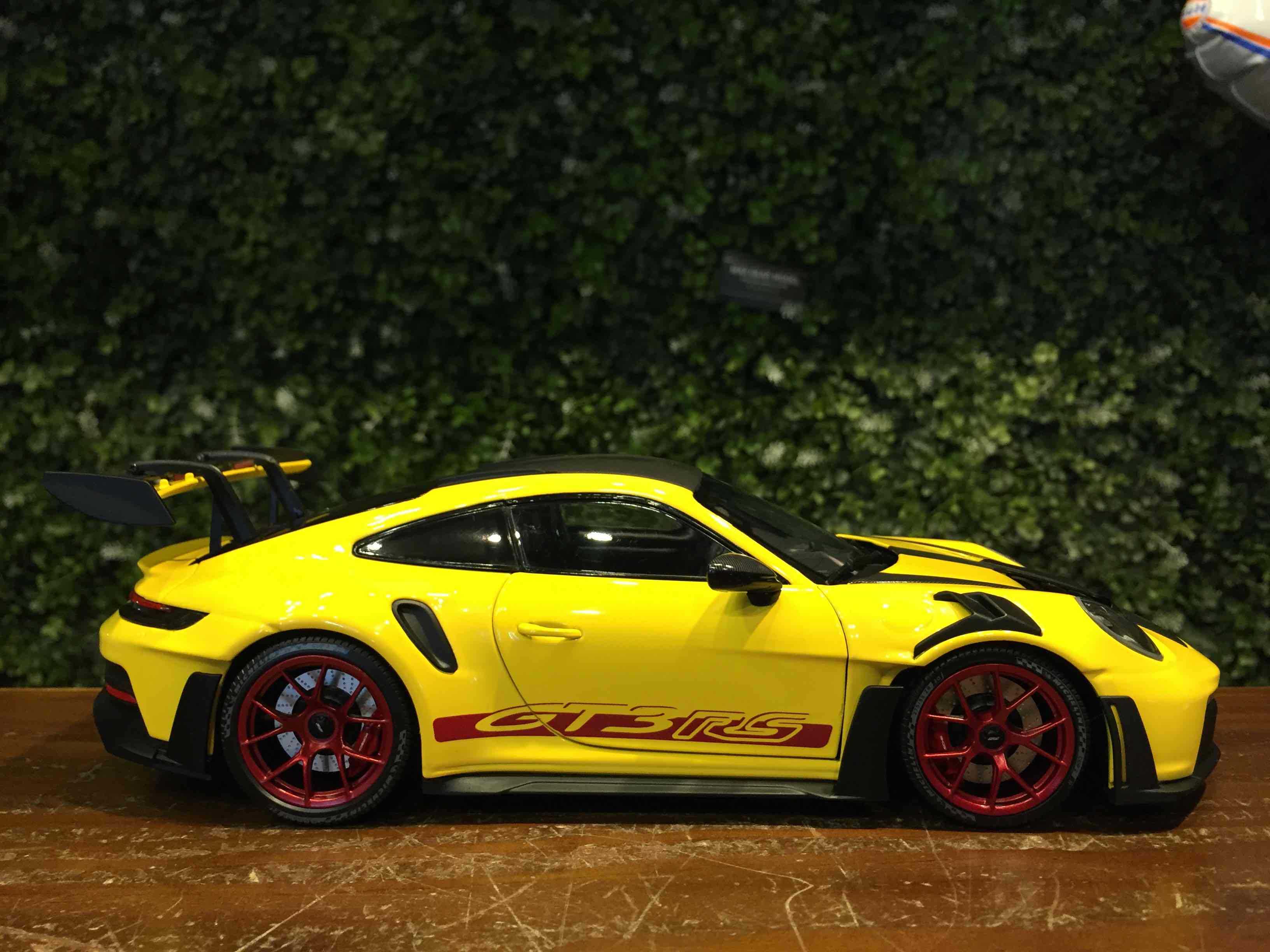 1/18 Minichamps Porsche 911 (992) GT3 RS 2024 110062025【MGM】