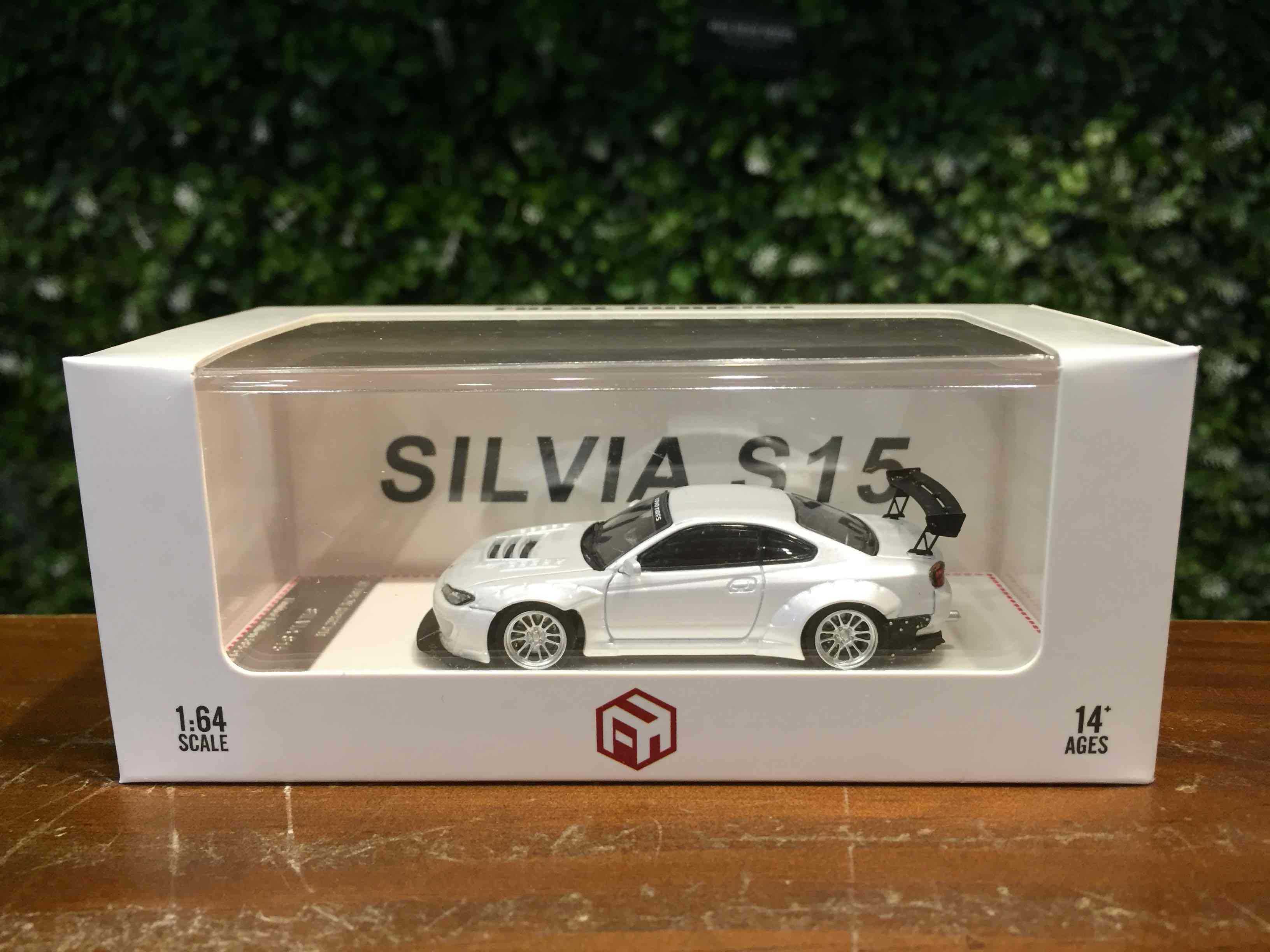 1/64 FH Pandem Nissan Silvia S15 White【MGM】