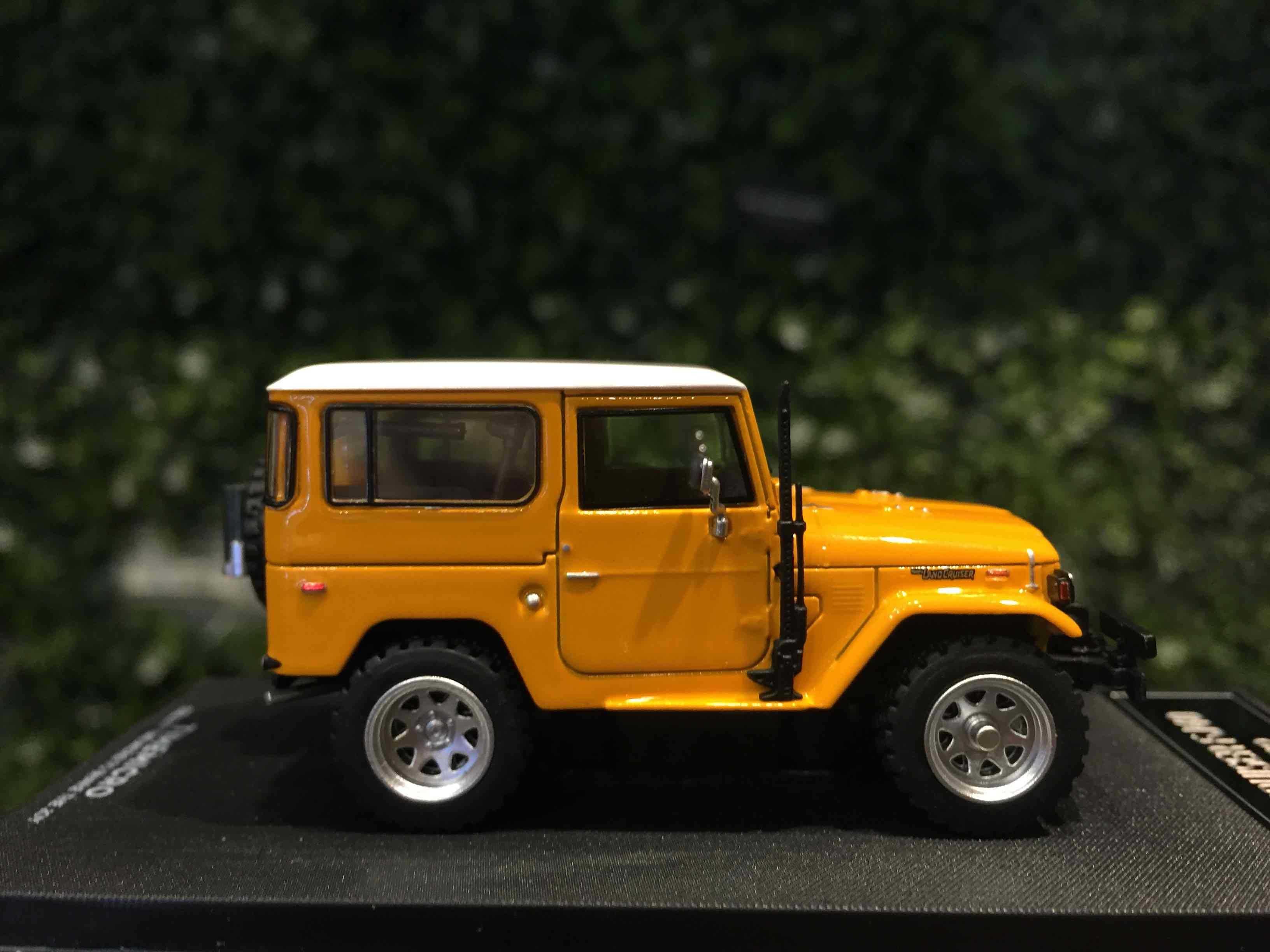 1/64 TimeModel Toyota Land Cruiser FJ40 Yellow TM645201【MGM】