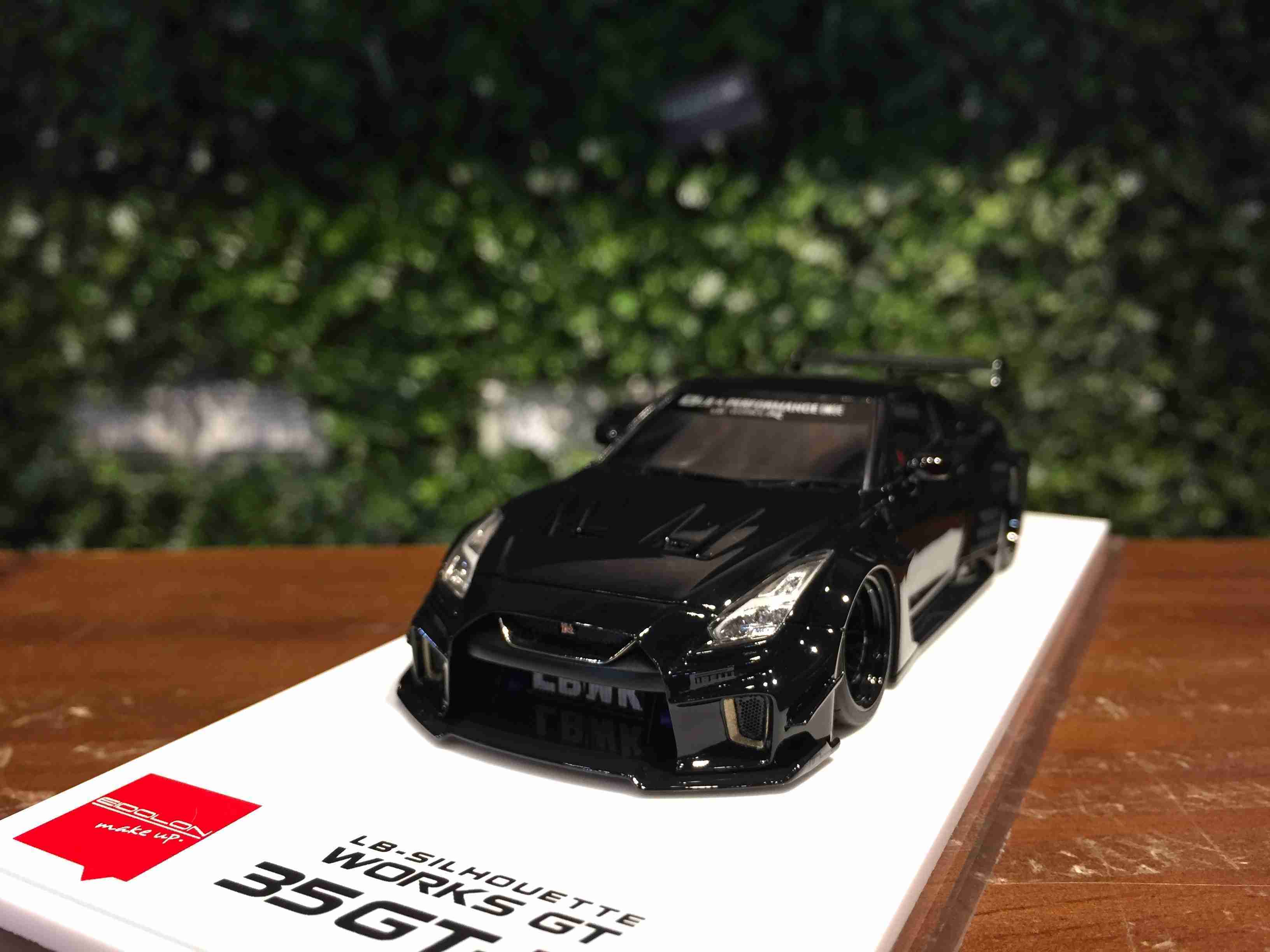 1/43 MakeUp LB Silhouette WORKS GT 35GT-RR R35 LB012C【MGM】