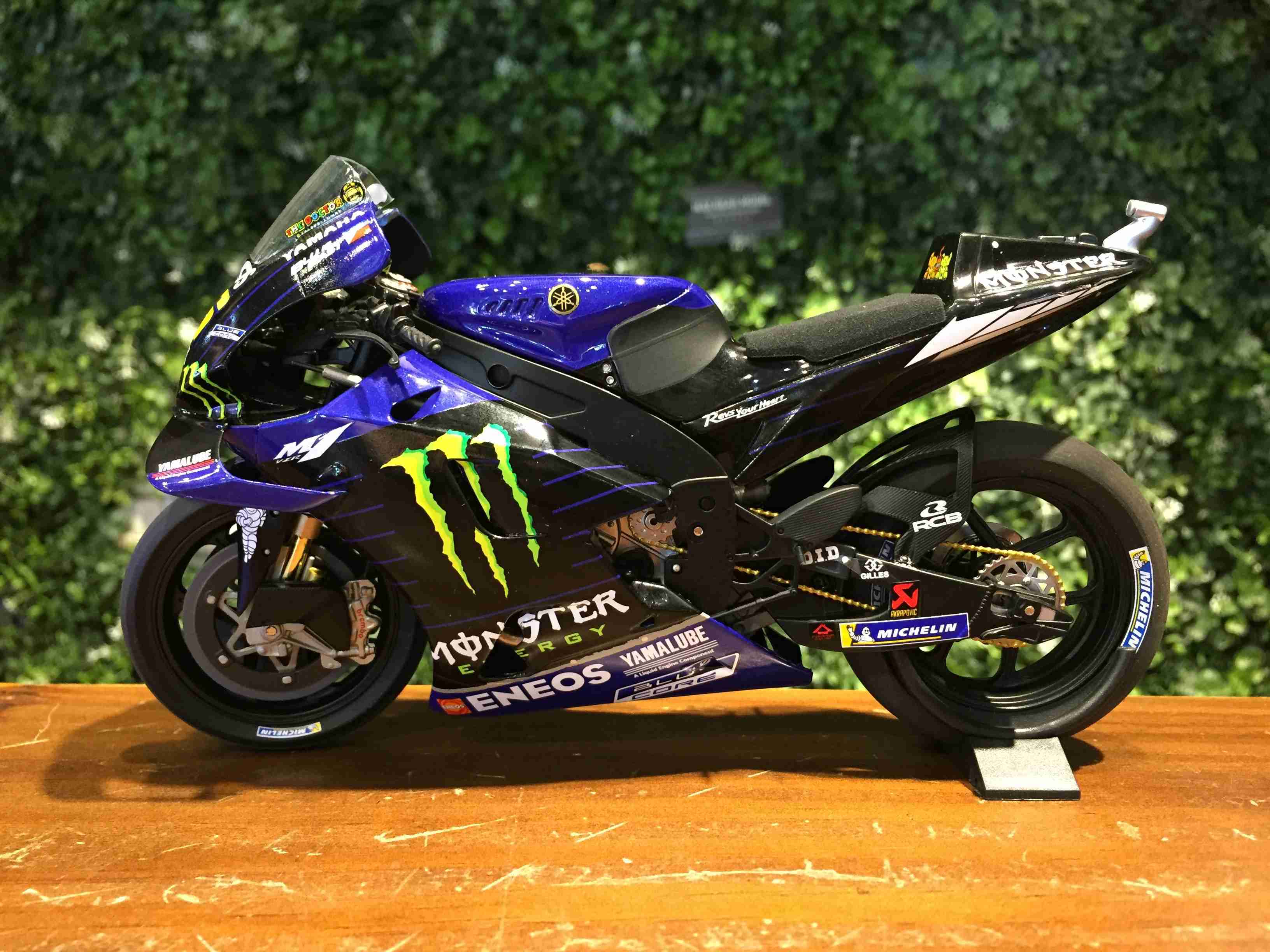 minichamps yamaha yzr m1