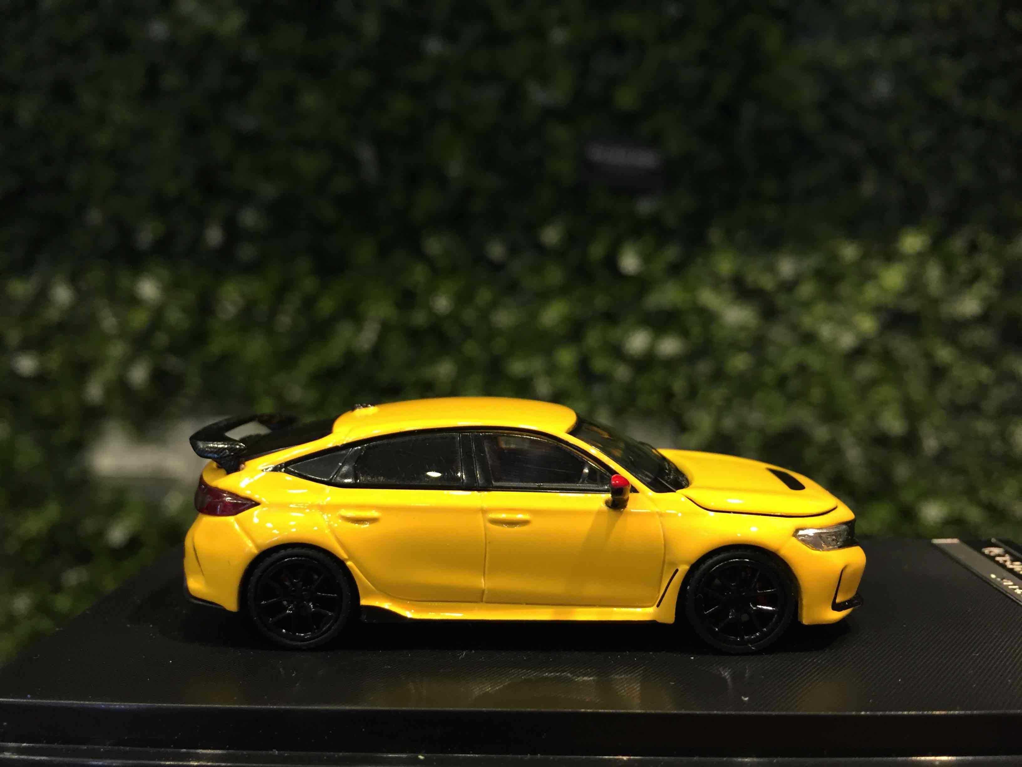 1/64 Motorhelix Honda Civic Type R (FL5) Yellow M85313【MGM】