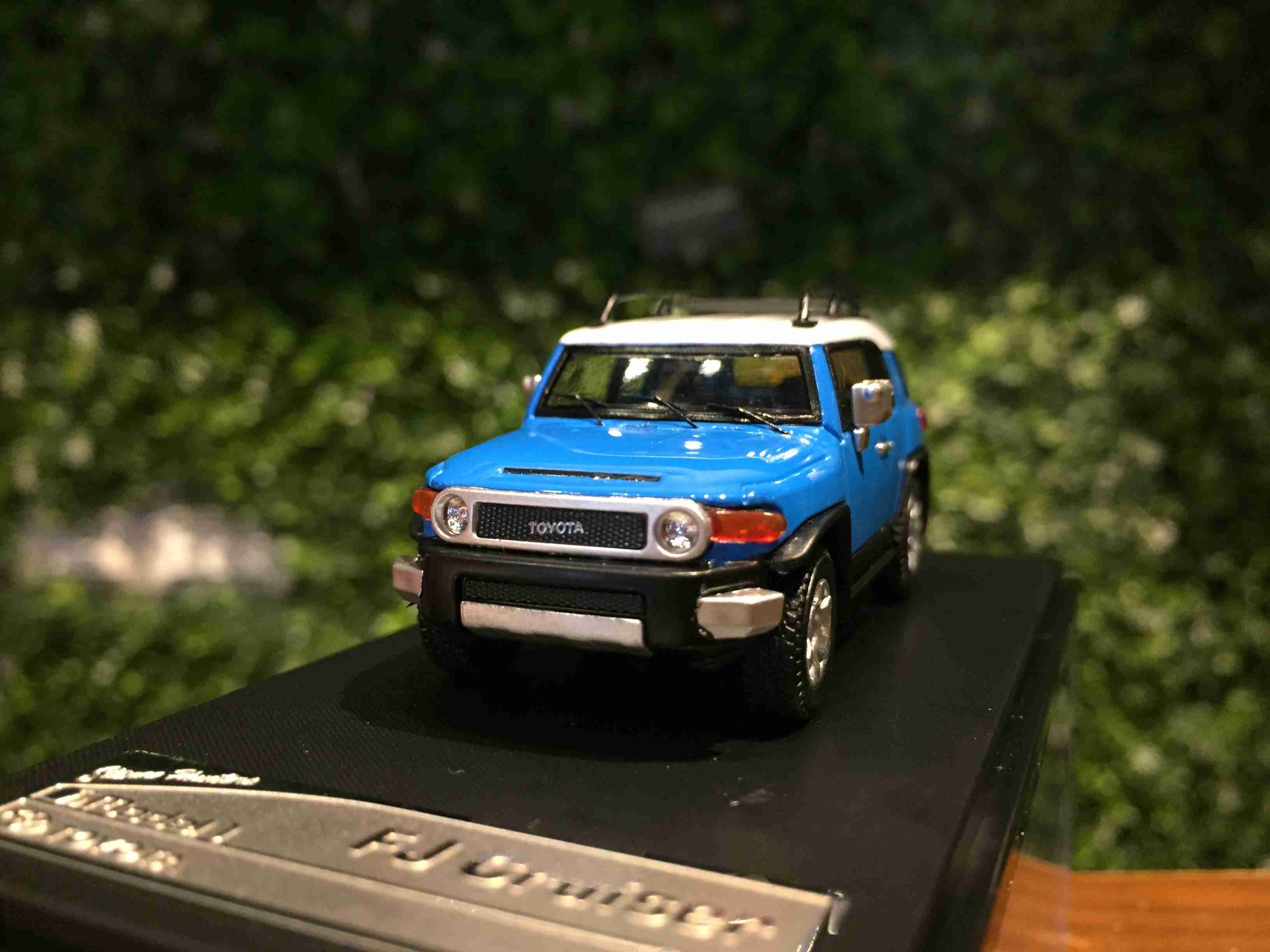 1/64 StanceHunter Toyota FJ Cruiser XJ10 Blue【MGM】