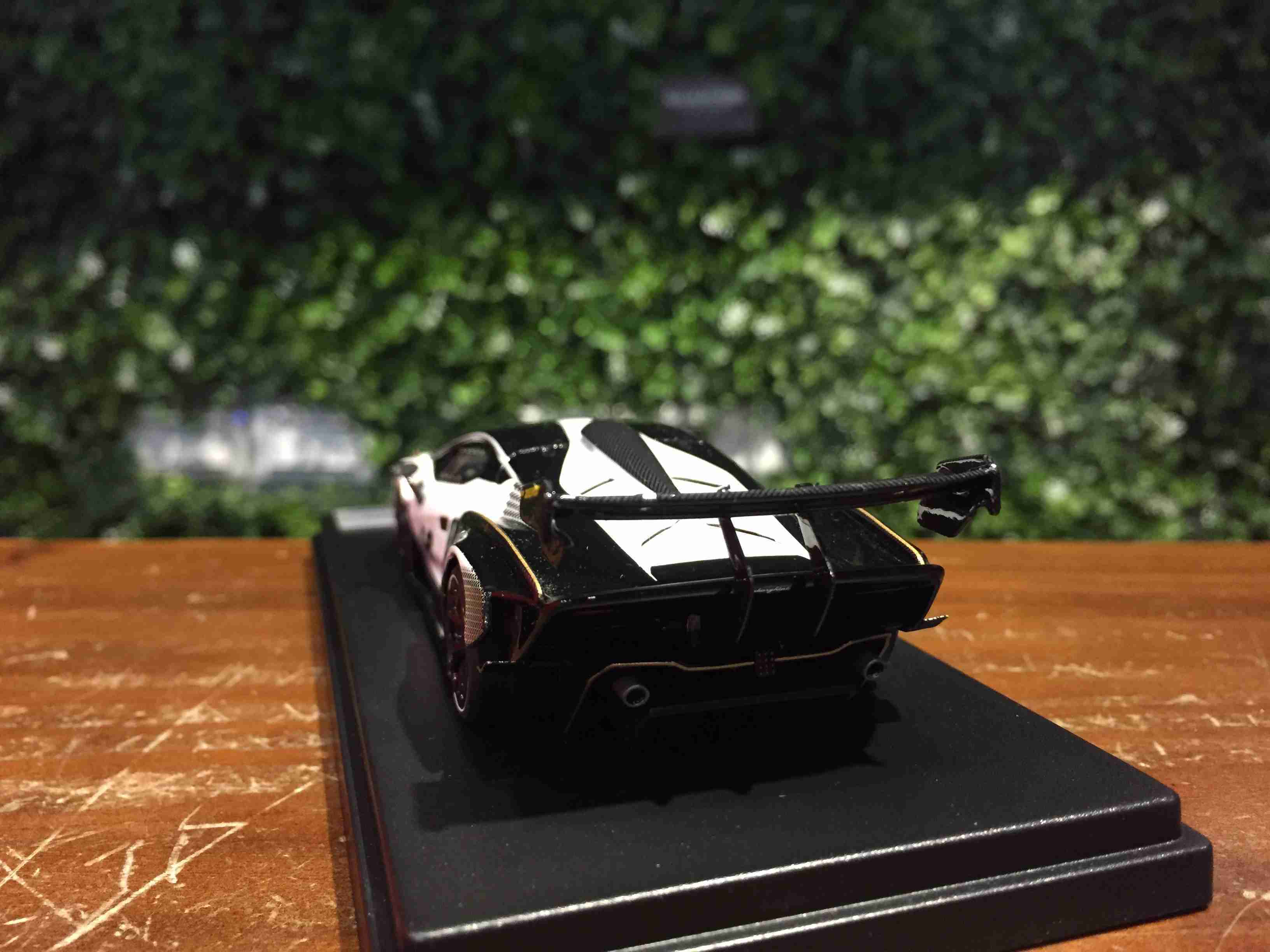 1/43 LookSmart Lamborghini Essenza SCV12 Bianco LS527SE【MGM】