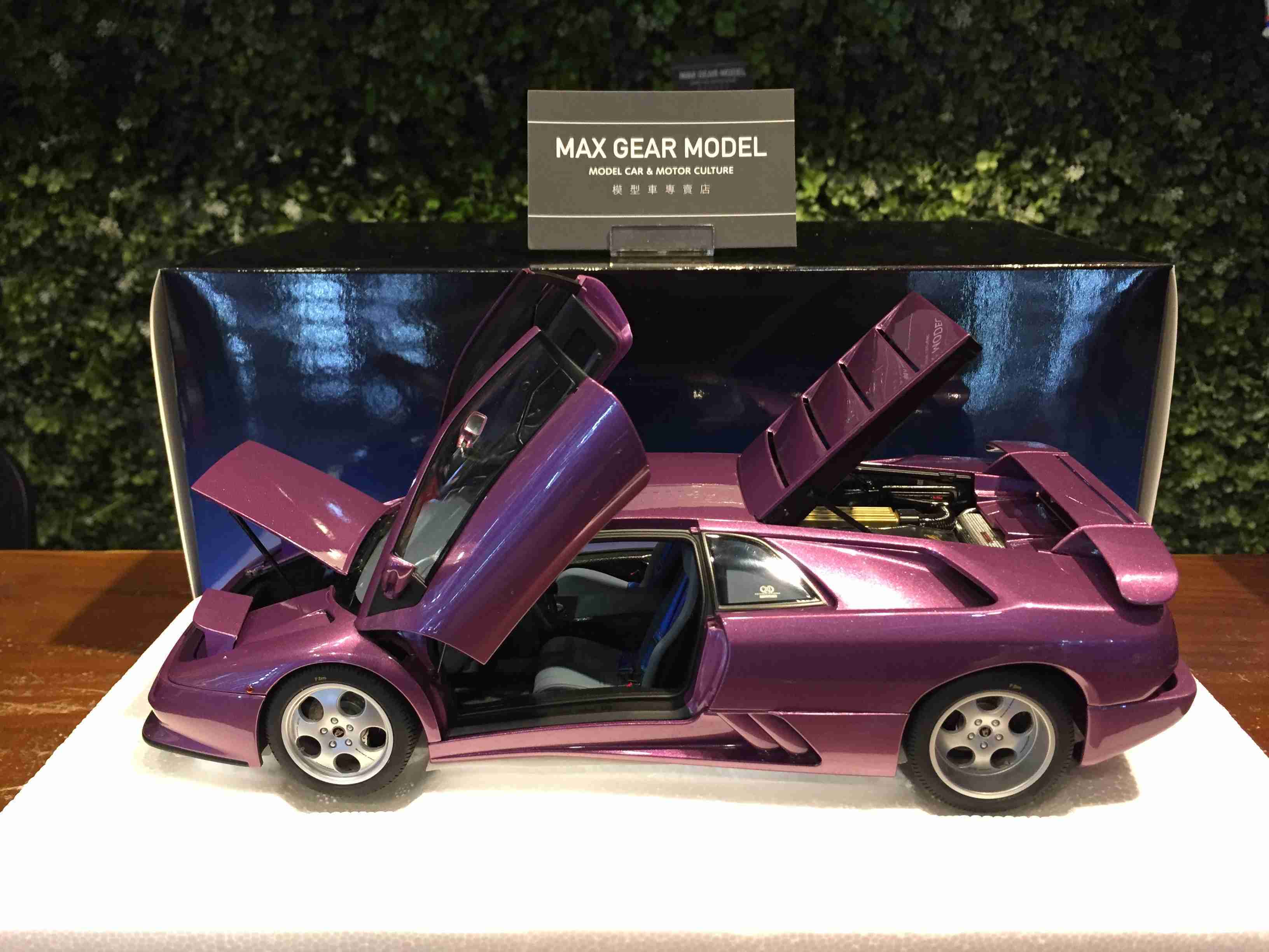 1/18 AUTOart Lamborghini Diablo SE30 Purple 79158【MGM】