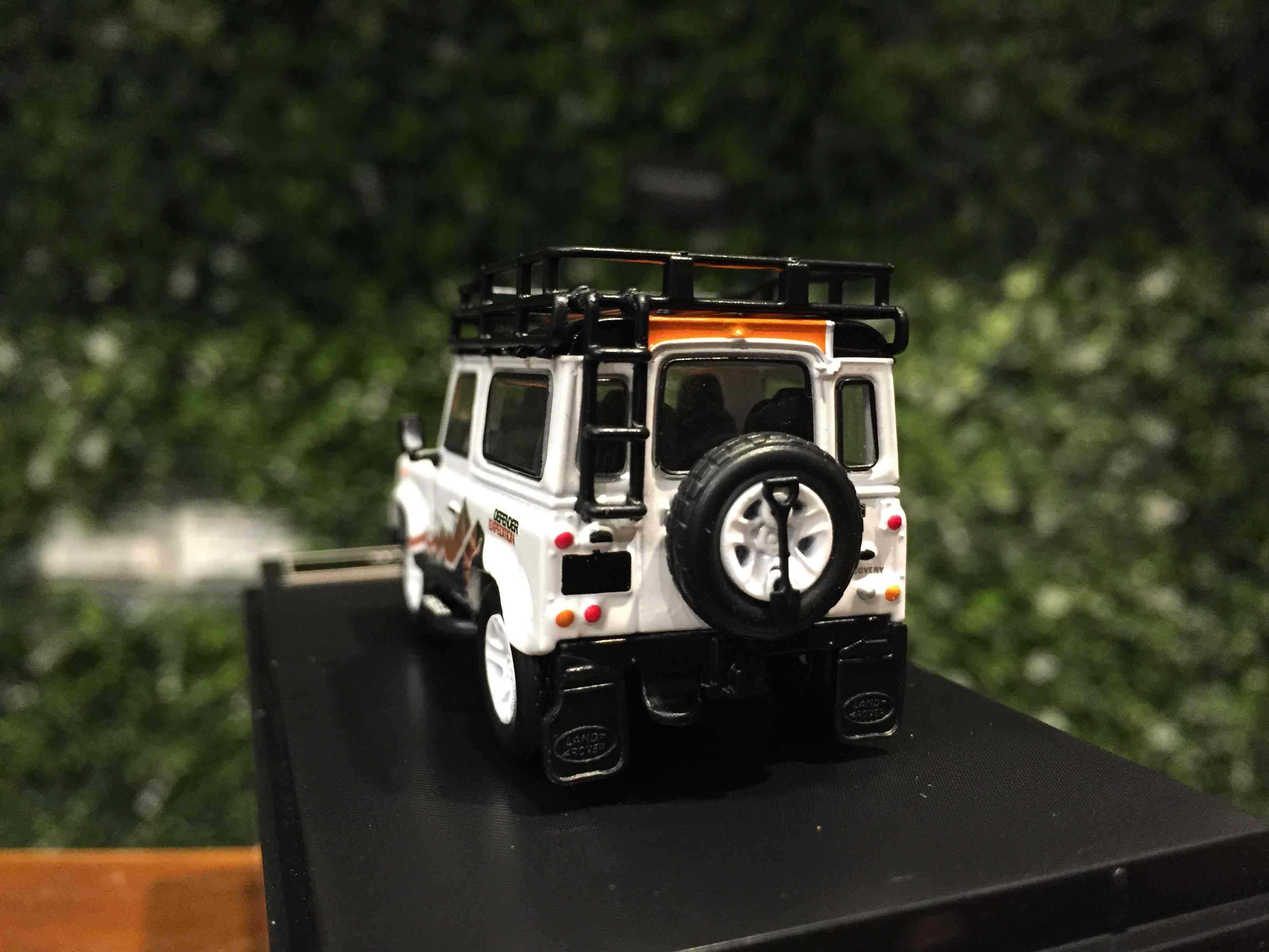 1/64 Master Land Rover Defender 90 YL/WH【MGM】