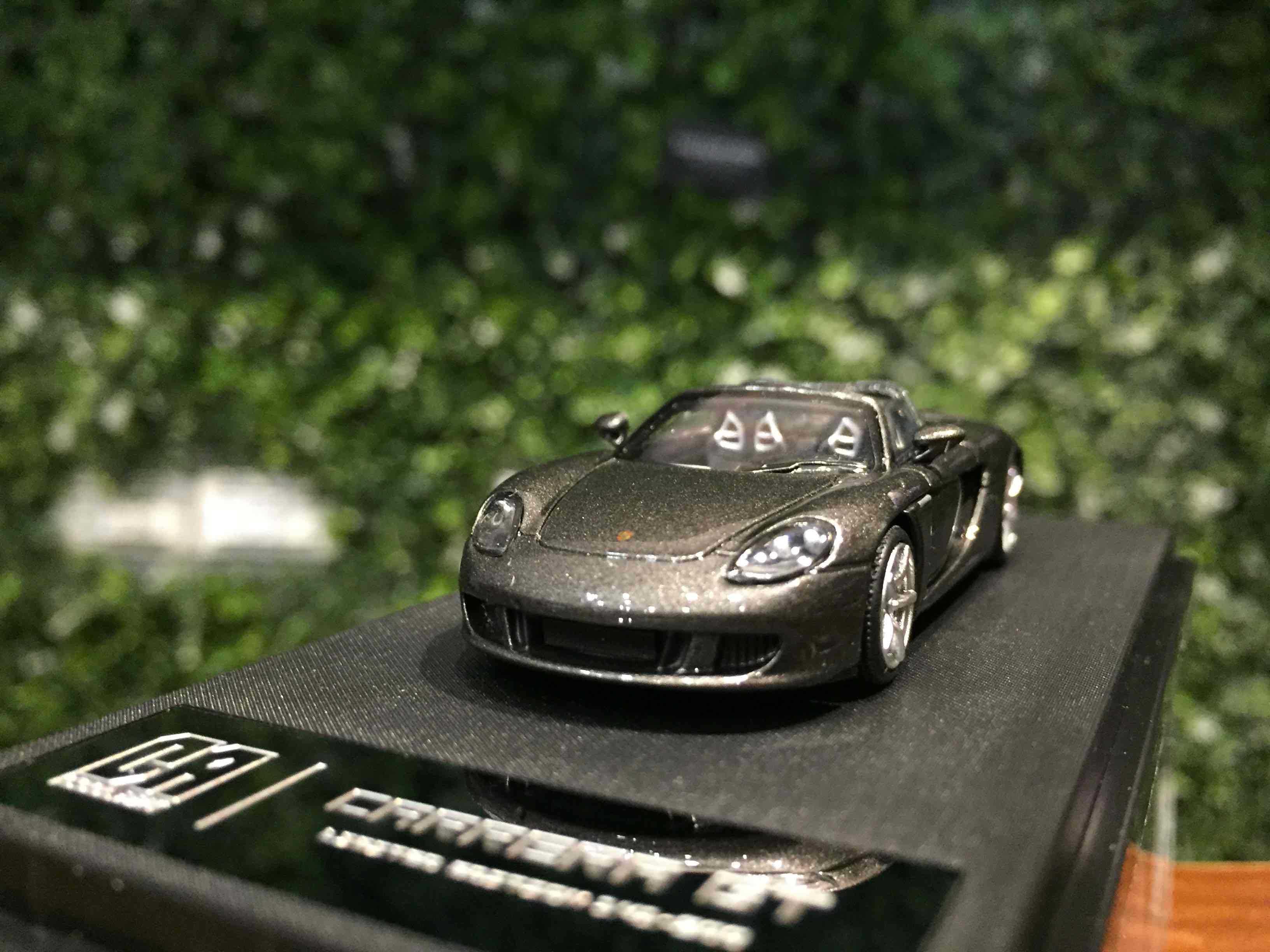 1/64 CoolArt Porsche Carrera GT Grey CA645902【MGM】