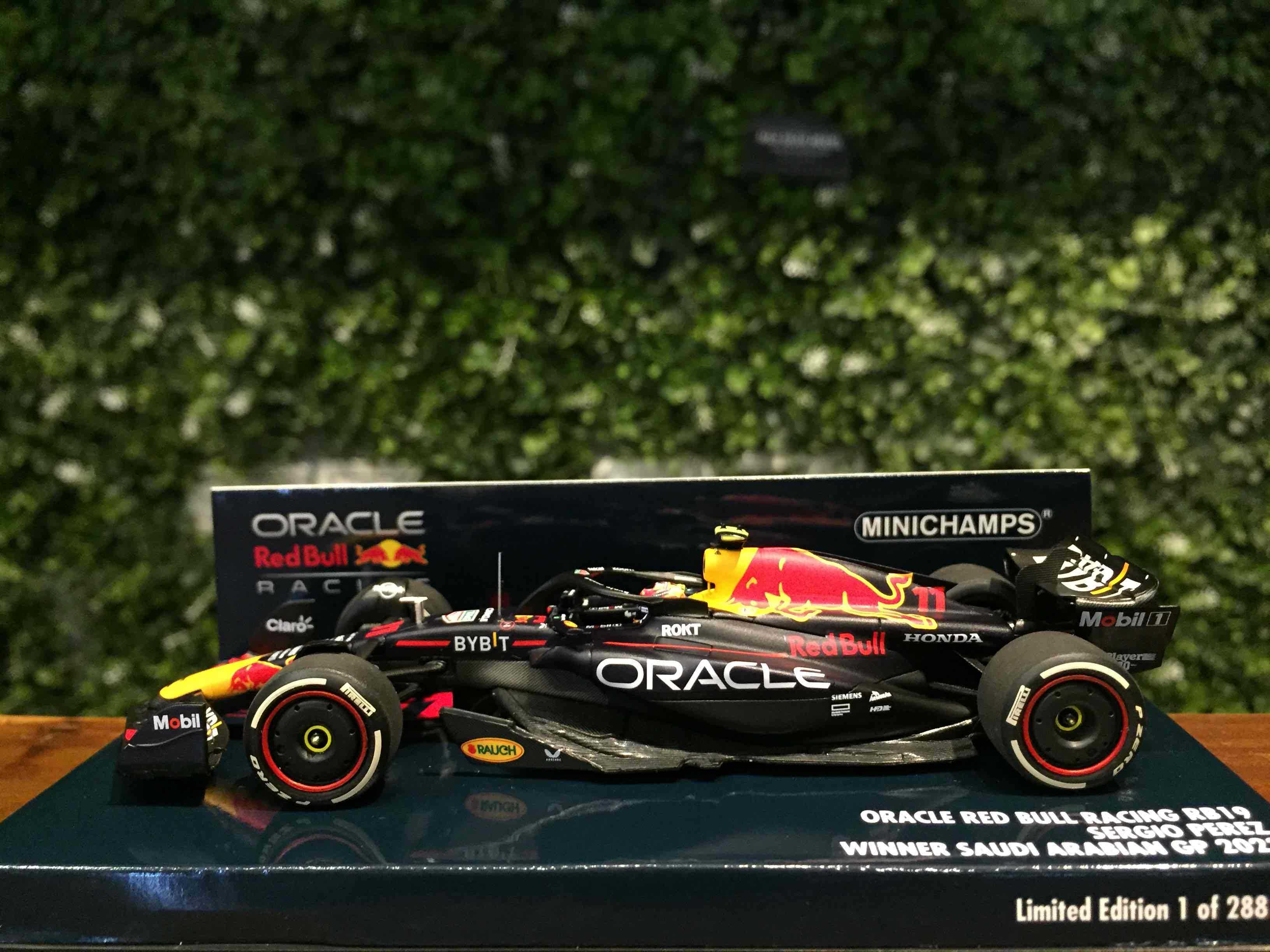 1/43 Minichamps Red Bull RB19 Sergio Perez 417230111【MGM】