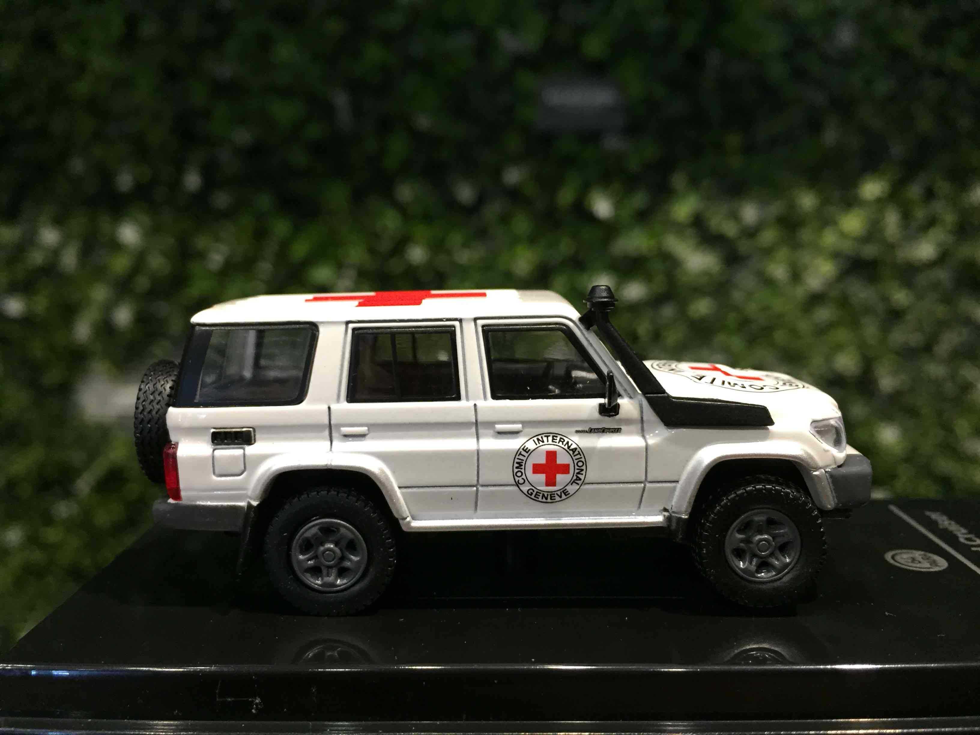 1/64 Paragon Toyota Land Cruiser LC76 Red Cross PA55318【MGM】