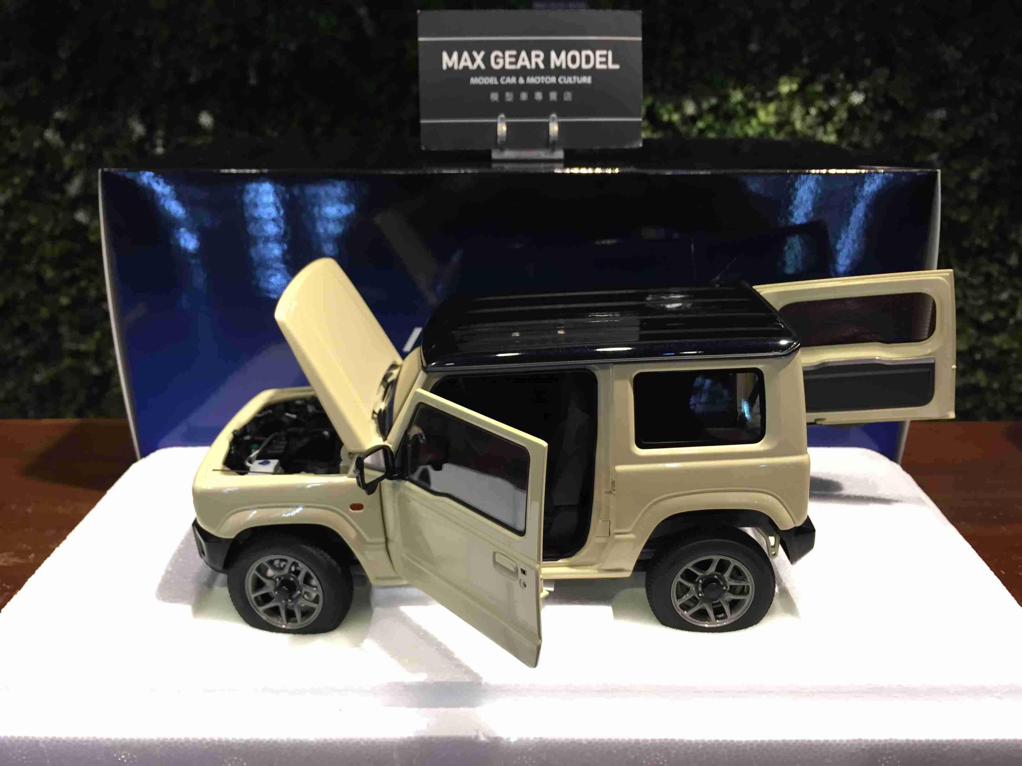 1/18 AUTOart Suzuki Jimny (JB64) Ivory 78500【MGM】