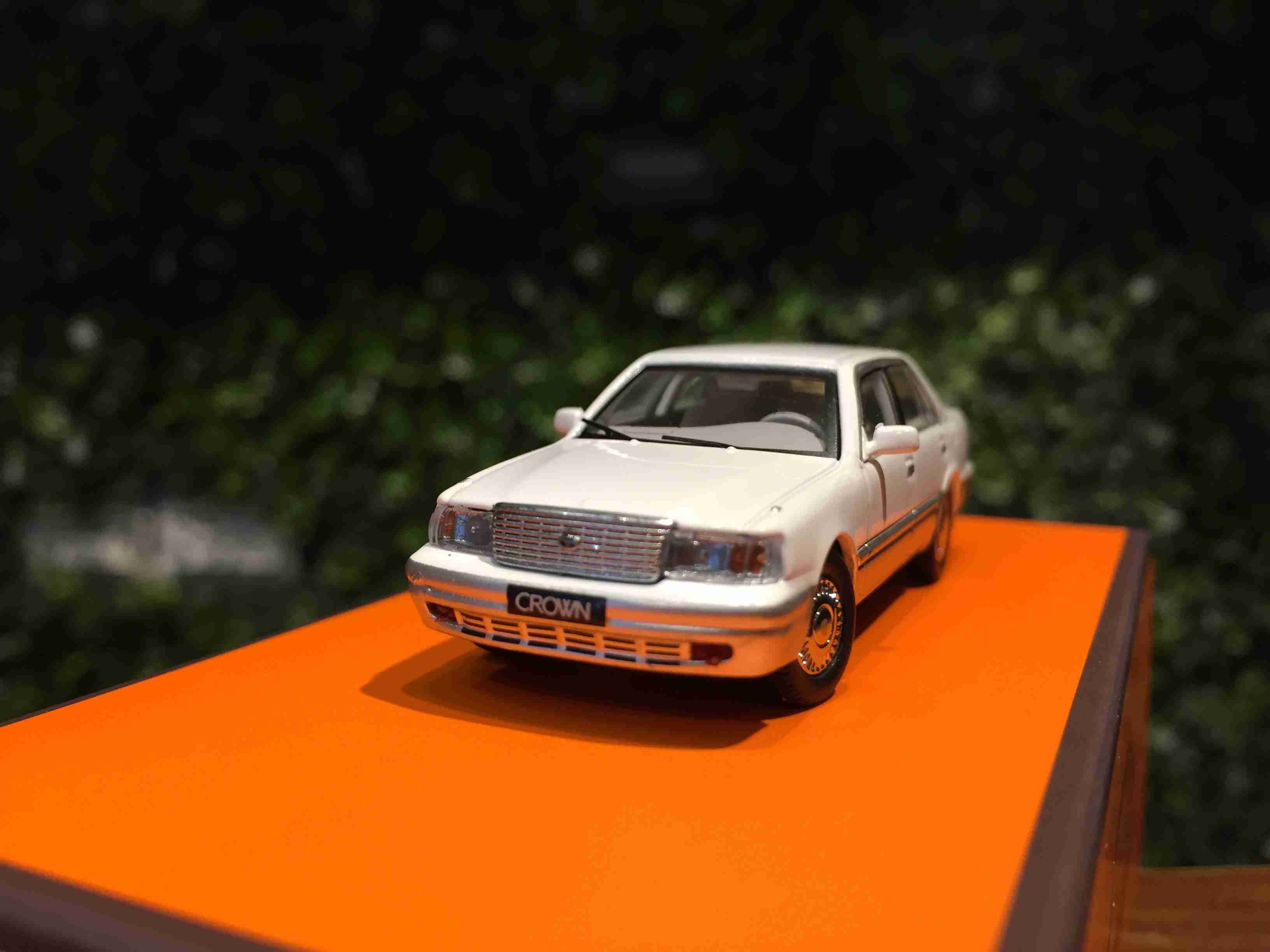 1/64 GCD Toyota Crown (JZS155) White KS01268【MGM】