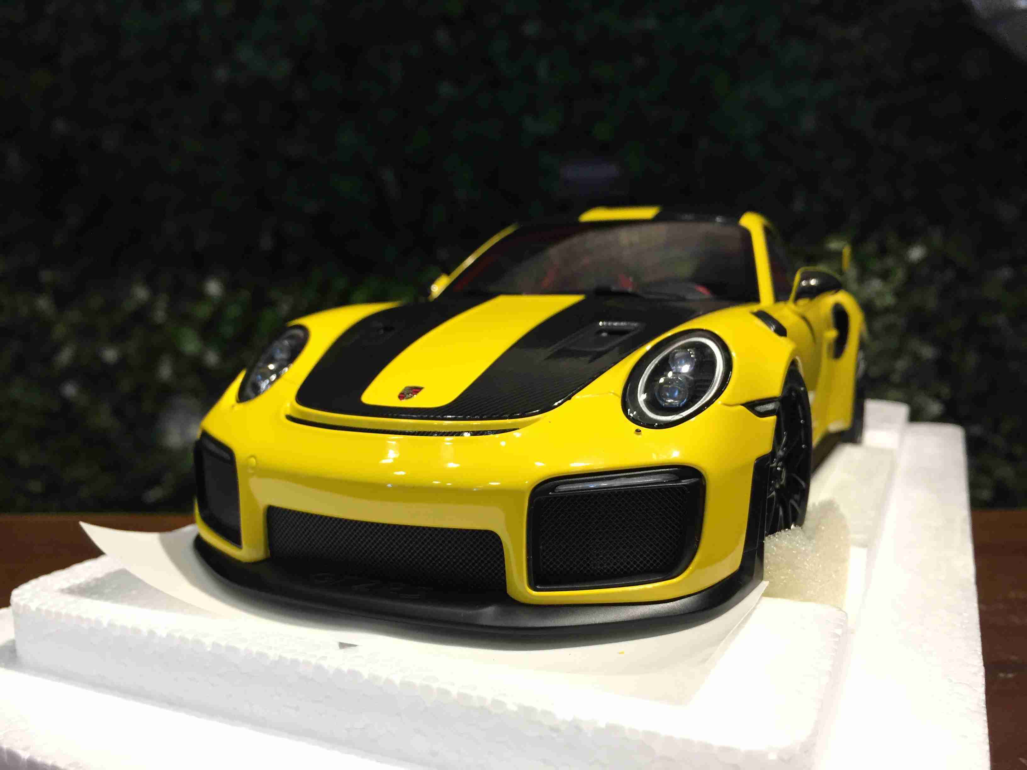 1/18 AUTOart Porsche 911 (991) GT2 RS Weissach 78172【MGM】