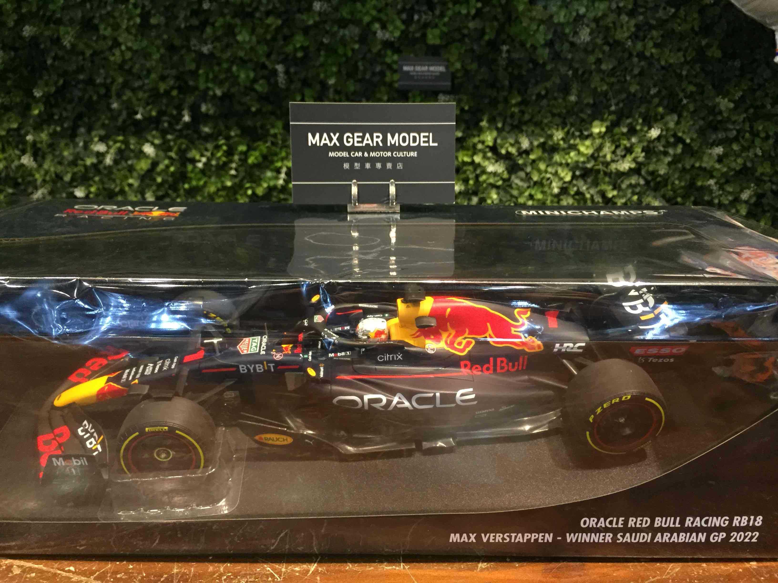 1/18 Minichamps Red Bull RB18 Max.V Winner 110220001【MGM】