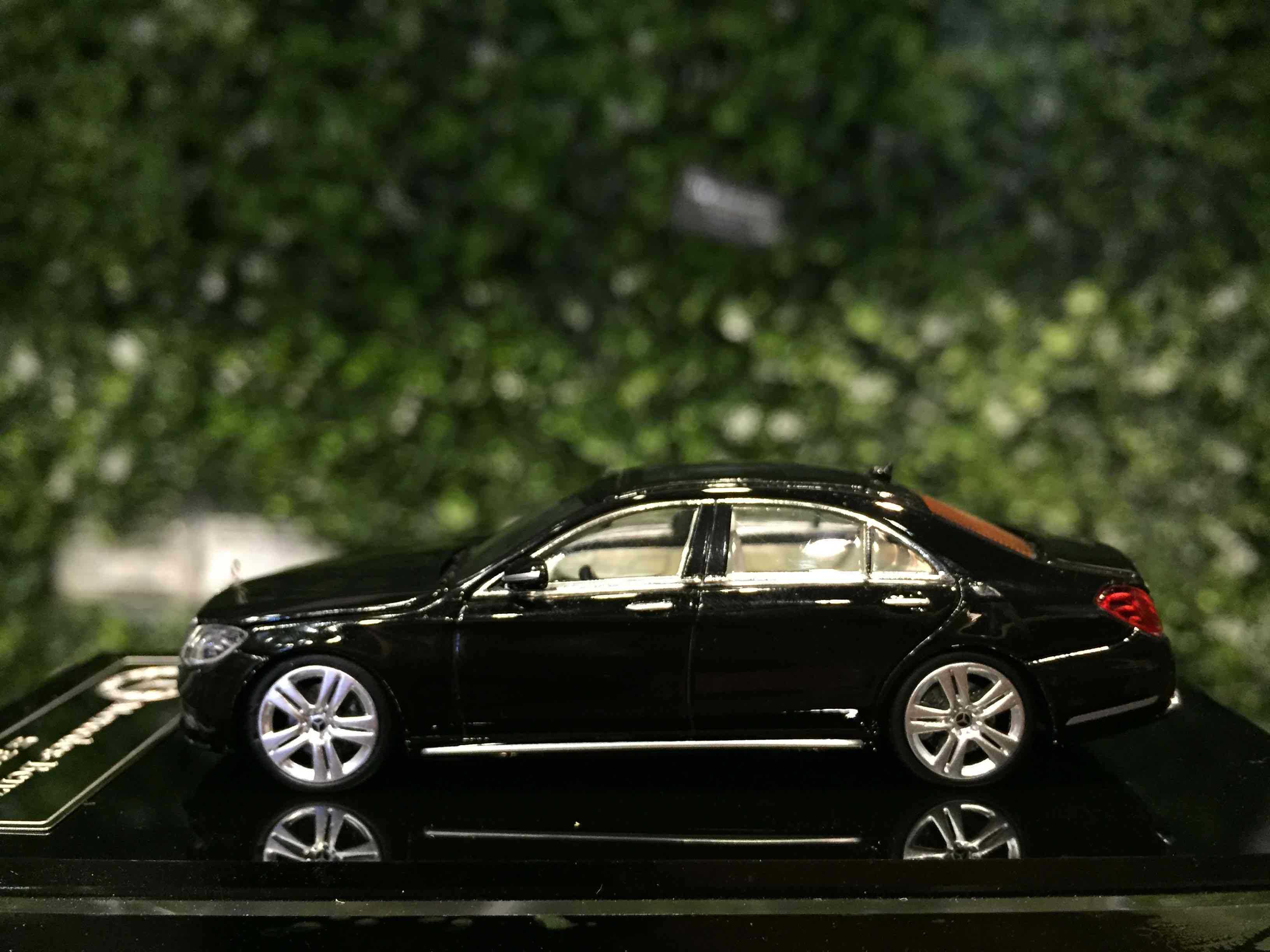 1/64 Glory Mercedes-Benz S320 S-Class W222 Black【MGM】