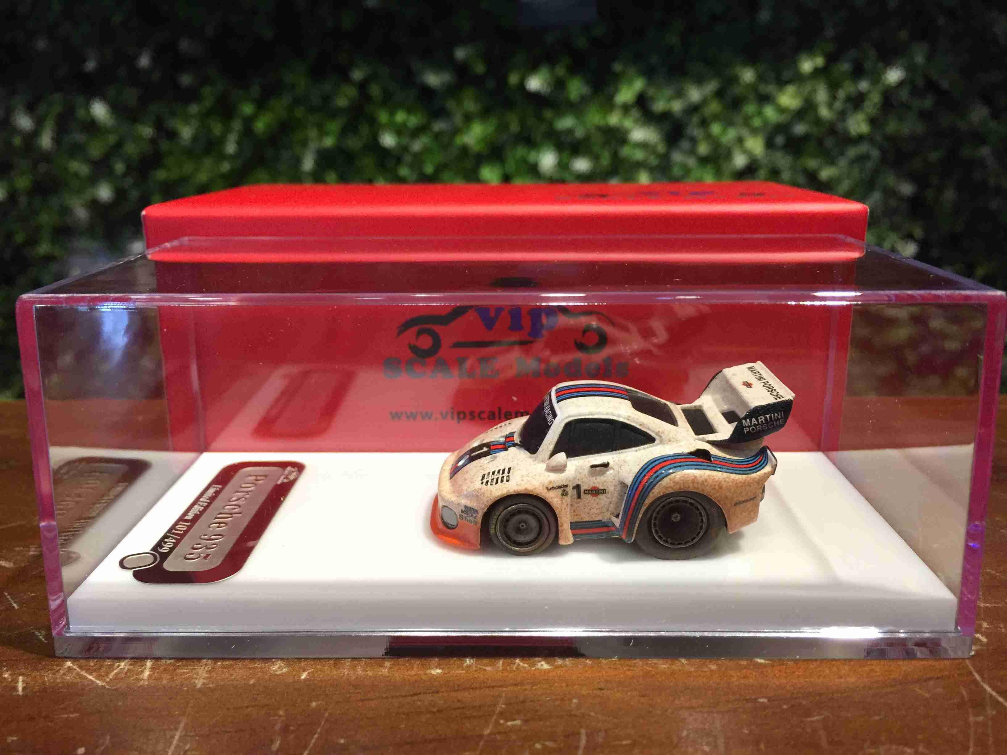 VIP Models Q Car Porsche 935 Martini Dirty VIPQ09【MGM】 Max Gear Model 模型店線上購物 有閑購物