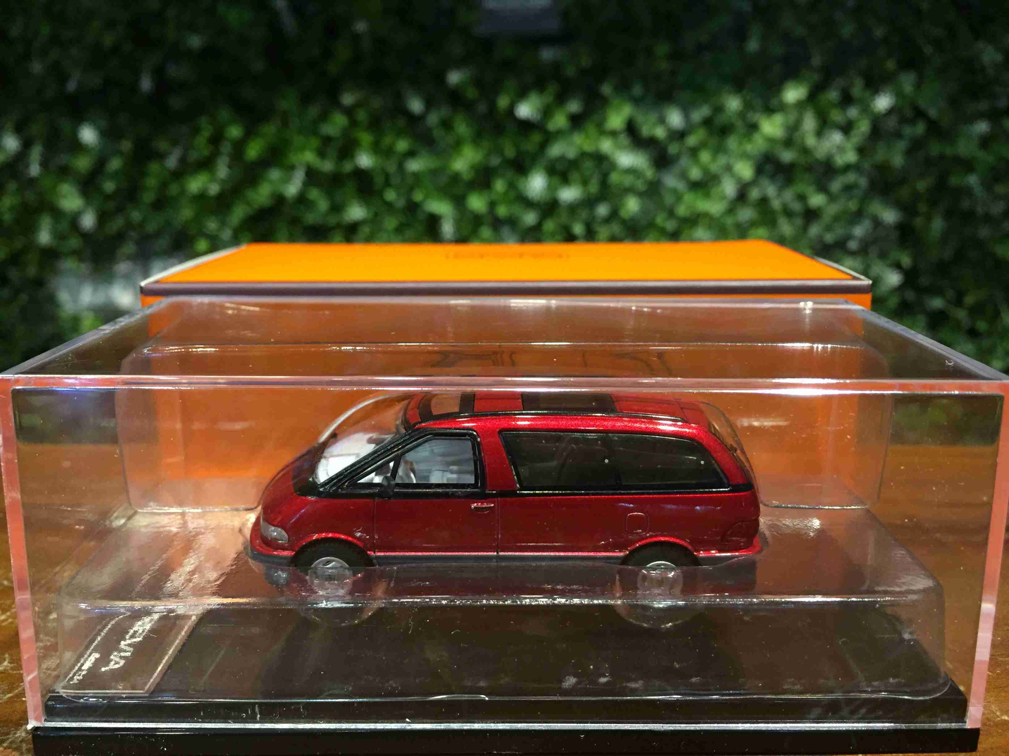 1/64 GCD Toyota Previa Metallic Red KS016108【MGM】