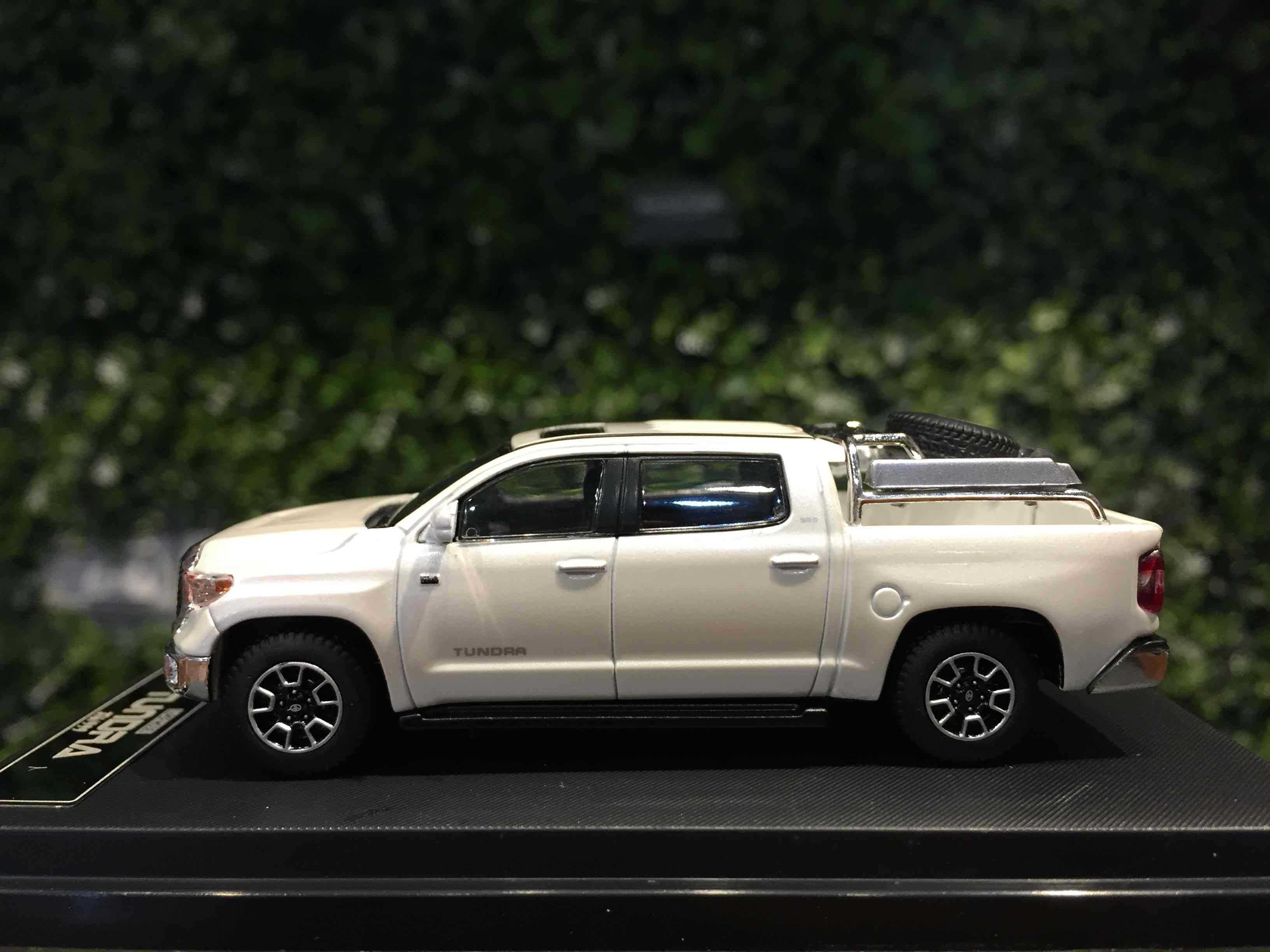 1/64 SuperModel Toyota Tundra PickUp Pearl White【MGM】