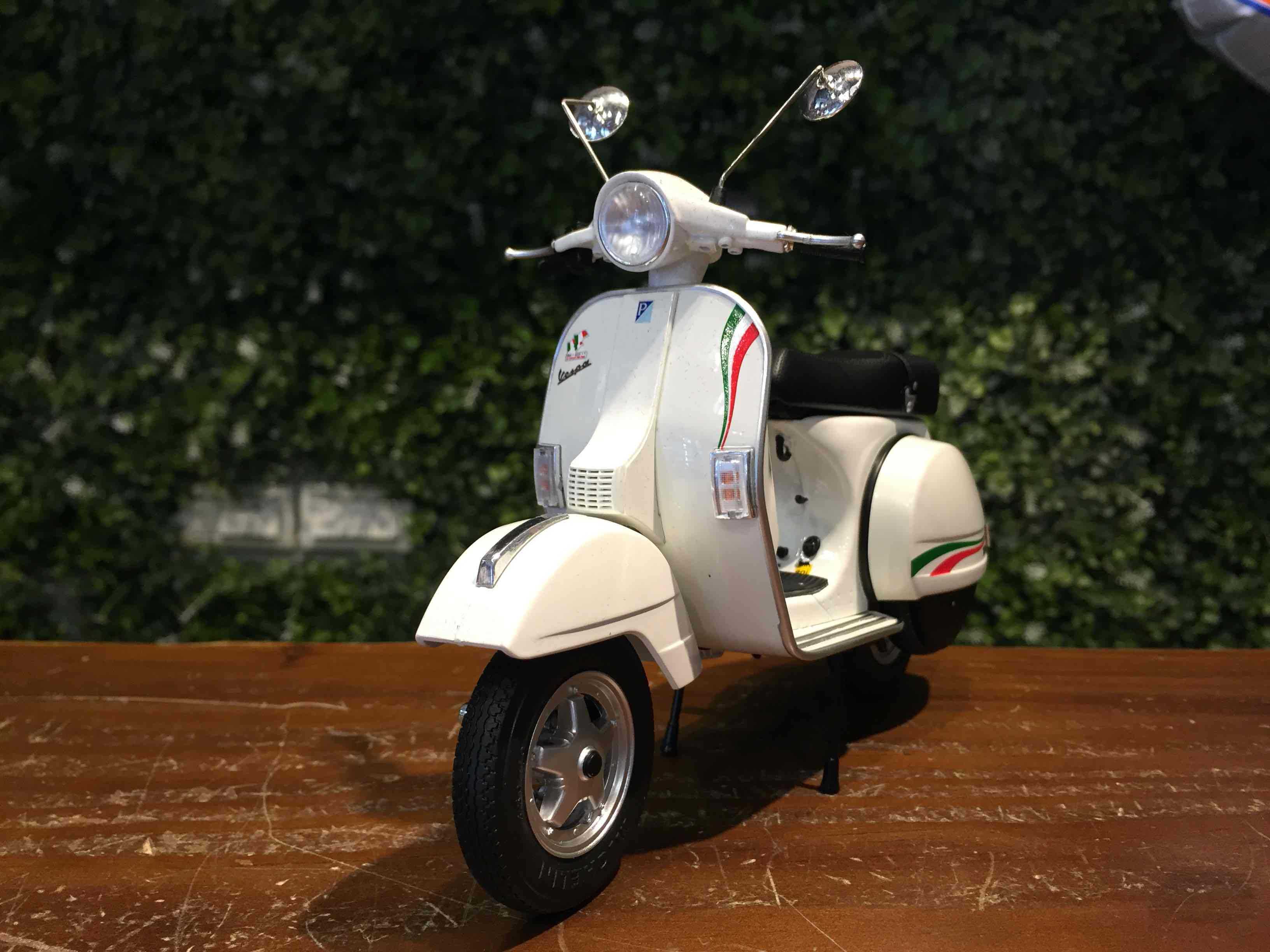 1/10 Schuco Piaggio Vespa PX 150 150 Anni 450667400【MGM】 - Max Gear