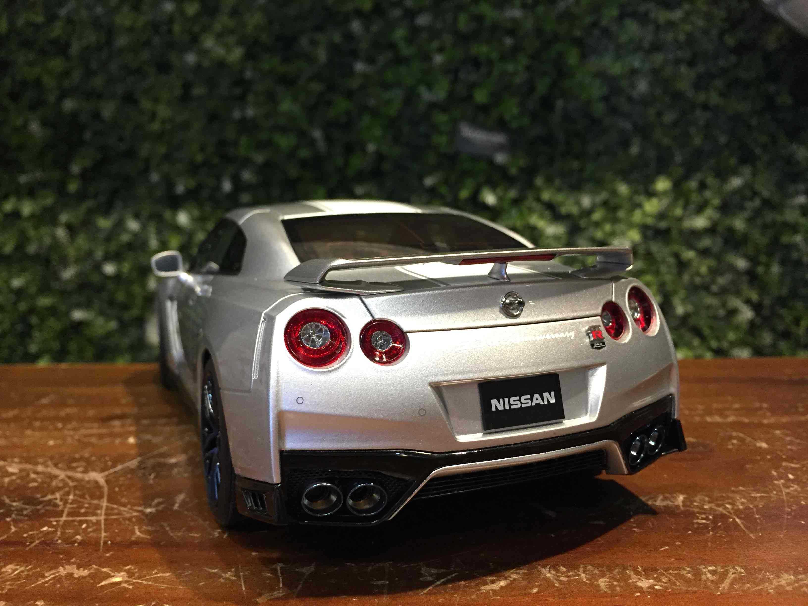 1/18 Motorhelix Nissan GT-R R35 50th Anniversary M83502【MGM】