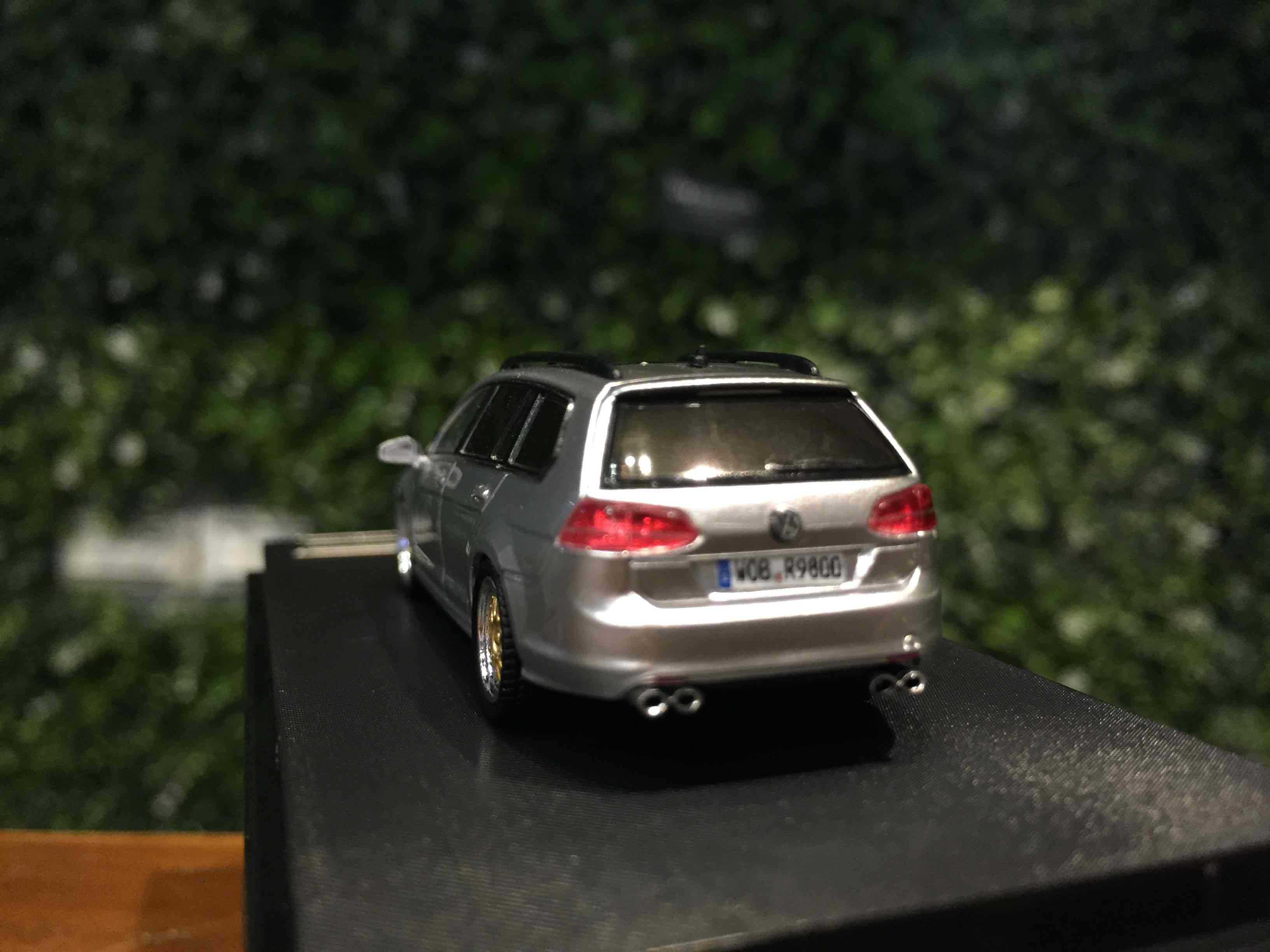 1/64 Zoom Volkswagen VW Golf 7 Variant Silver【MGM】