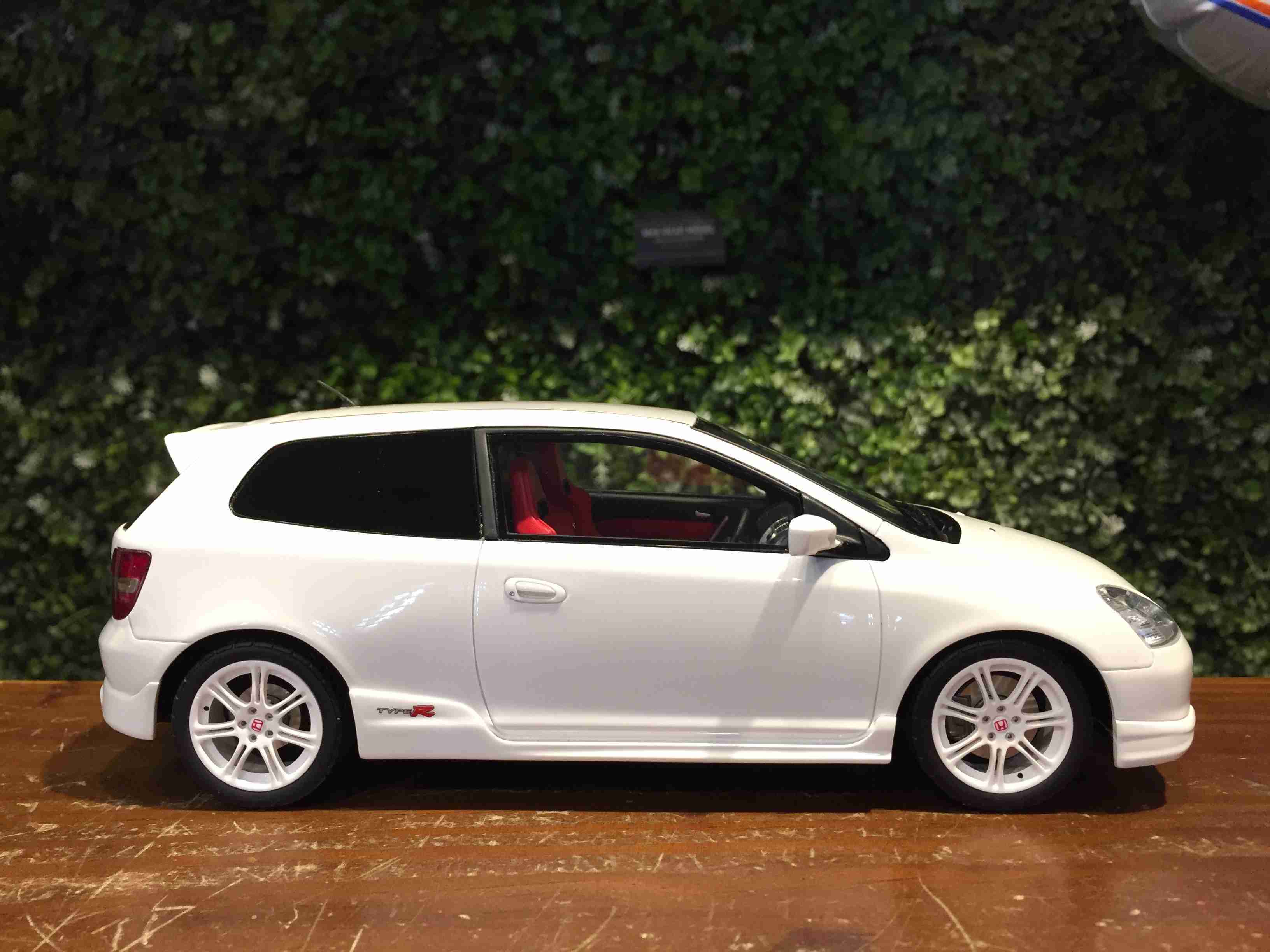 1/18 Otto Honda Civic Type R EP3 White OT378【MGM】