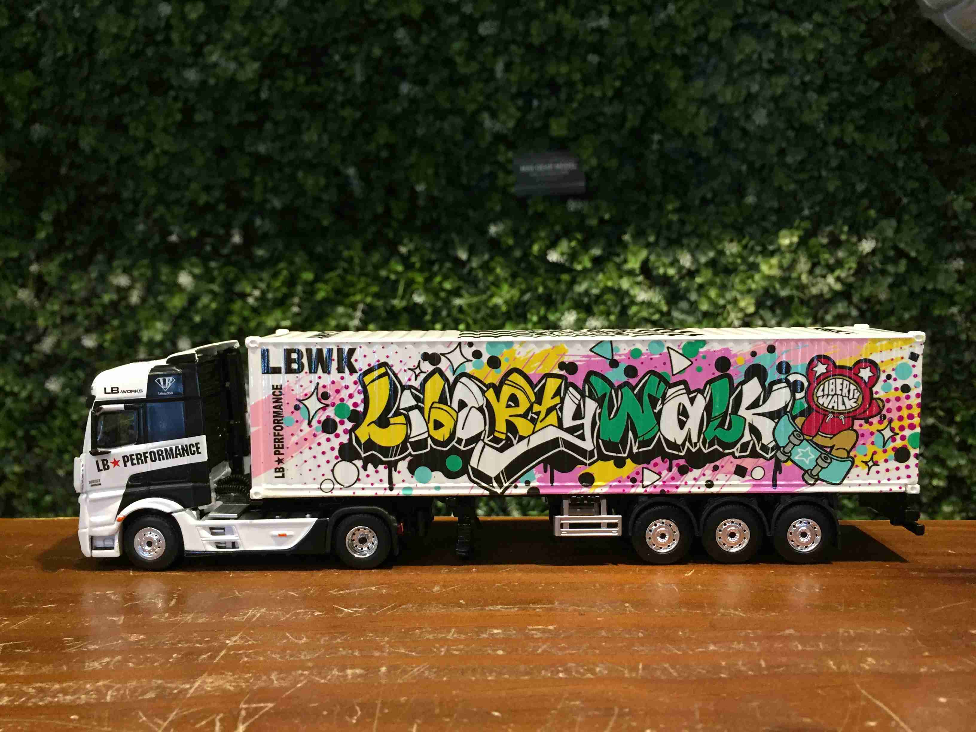 1/64 MiniGT Mercedes-Benz Actros 40 Ft LBWK MGT00333L【MGM】