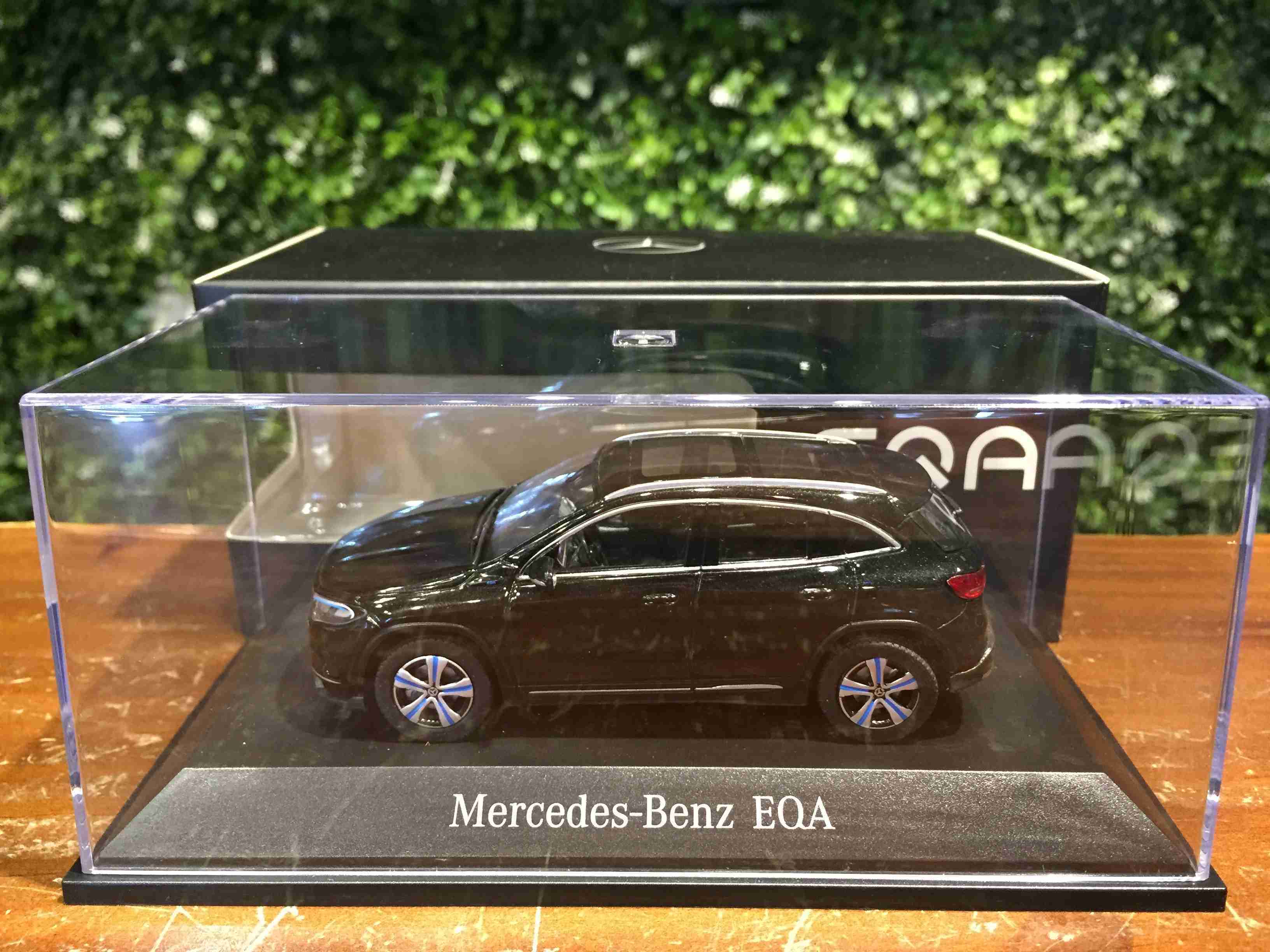 1/43 Herpa Mercedes-Benz EQA Black B66960825【MGM】