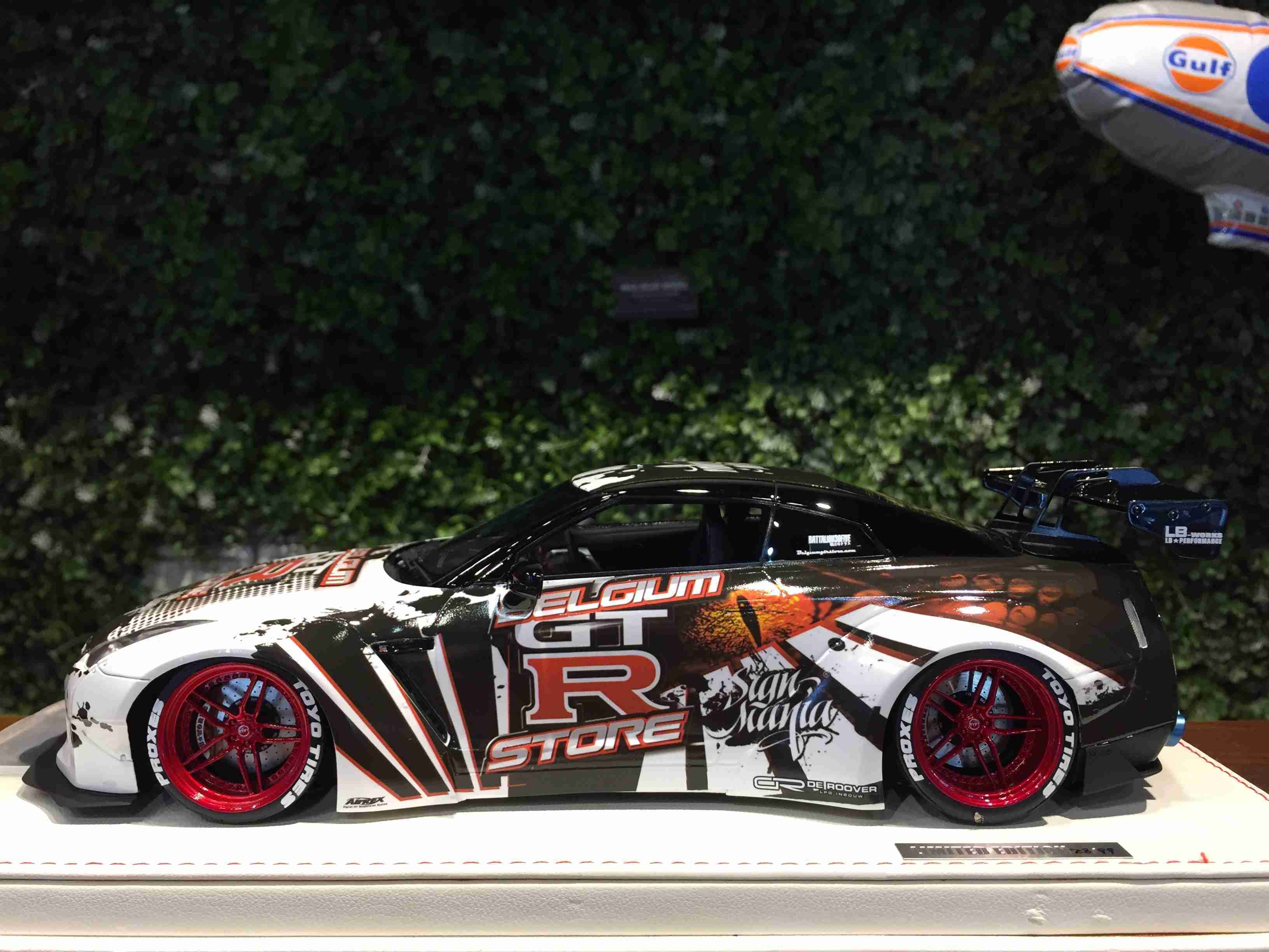 1/18 Onemodel Nissan GT-R (R35) Belgium GTR Store【MGM】