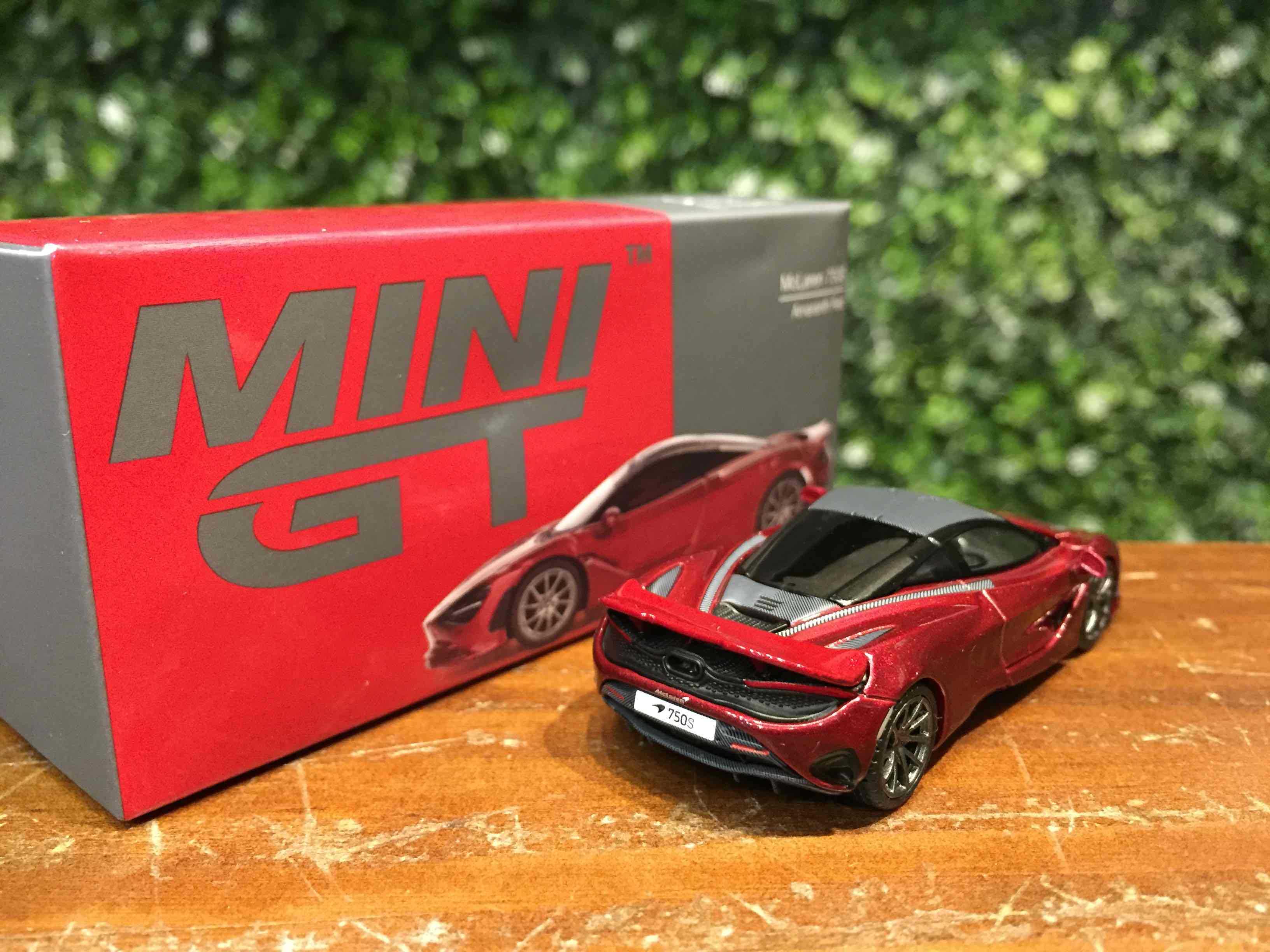 1/64 MiniGT McLaren 750S Amaranth Red MGT00775L【MGM】