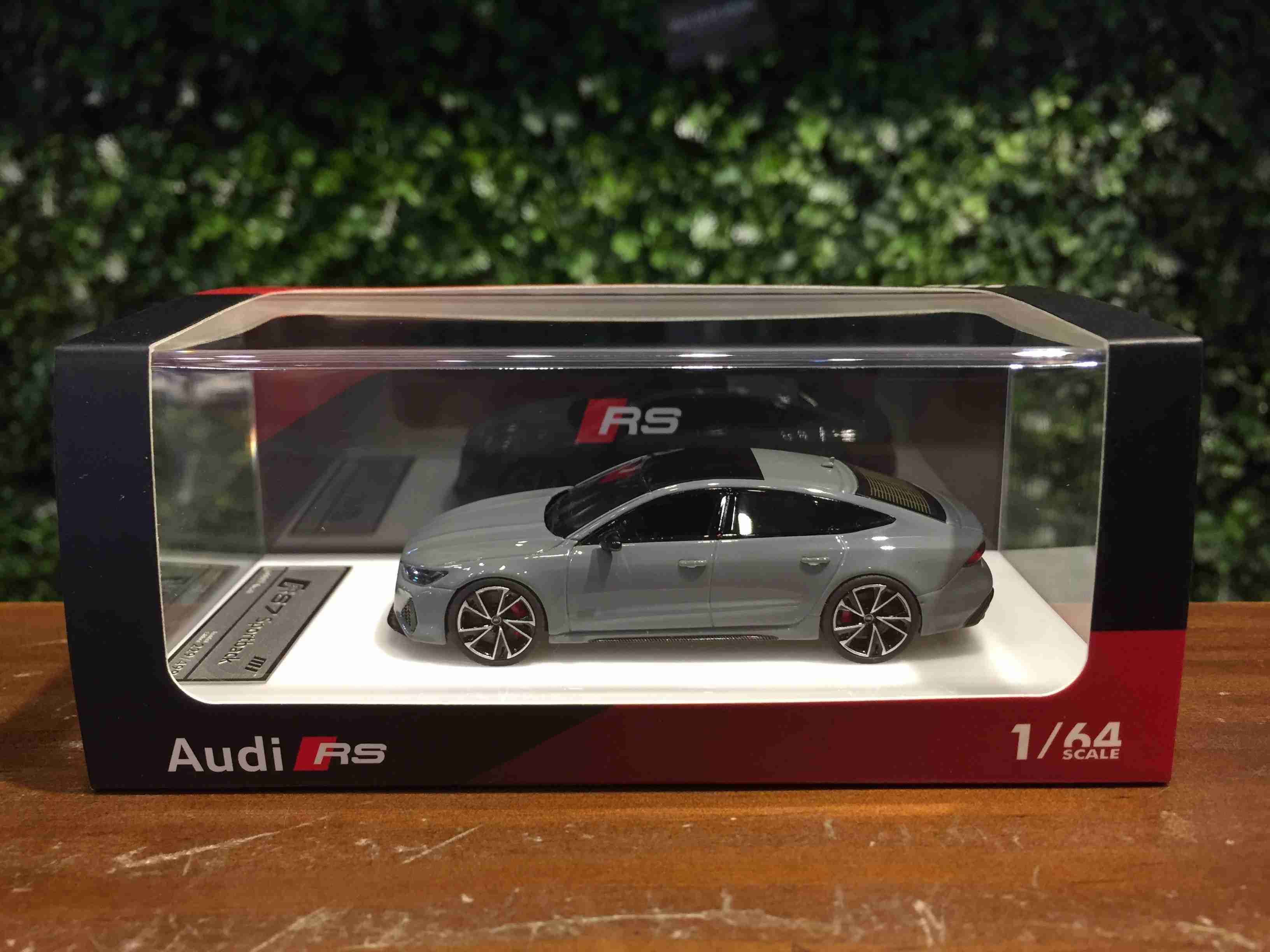 1/64 Motorhelix Audi RS7 Sportback Nardo Grey【MGM】