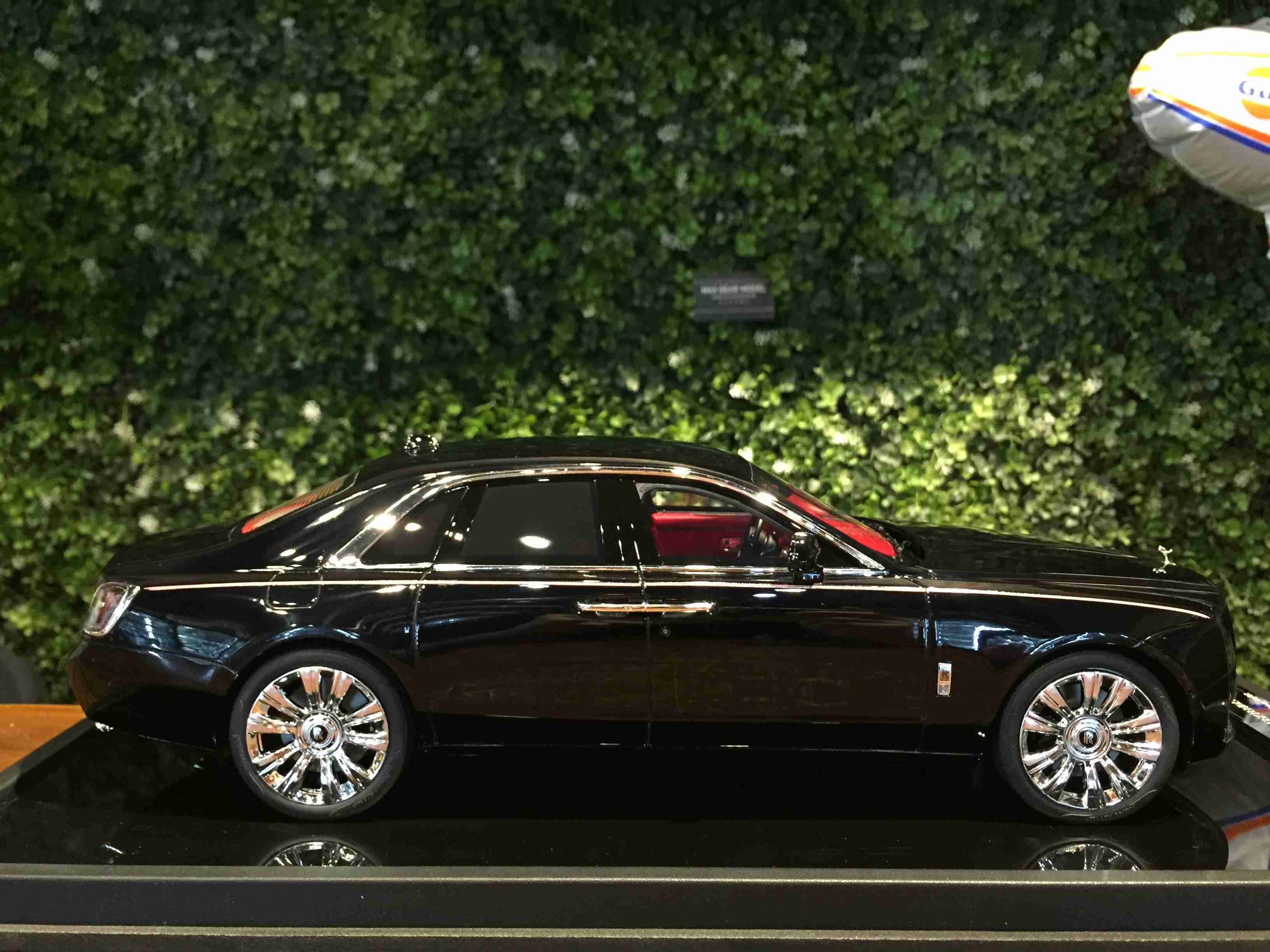 1/18 Motorhelix Rolls-Royce Ghost EWB 2021 BlackDiamond【MGM】