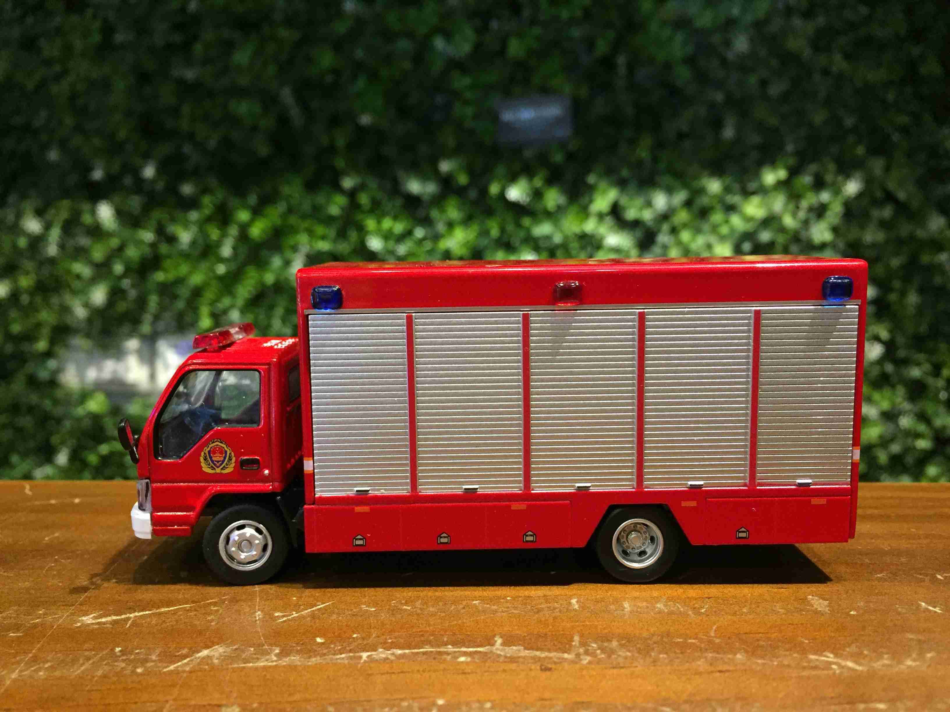 1/64 GCD Isuzu ELF N-Series Rescue Fire Truck KS00211【MGM】