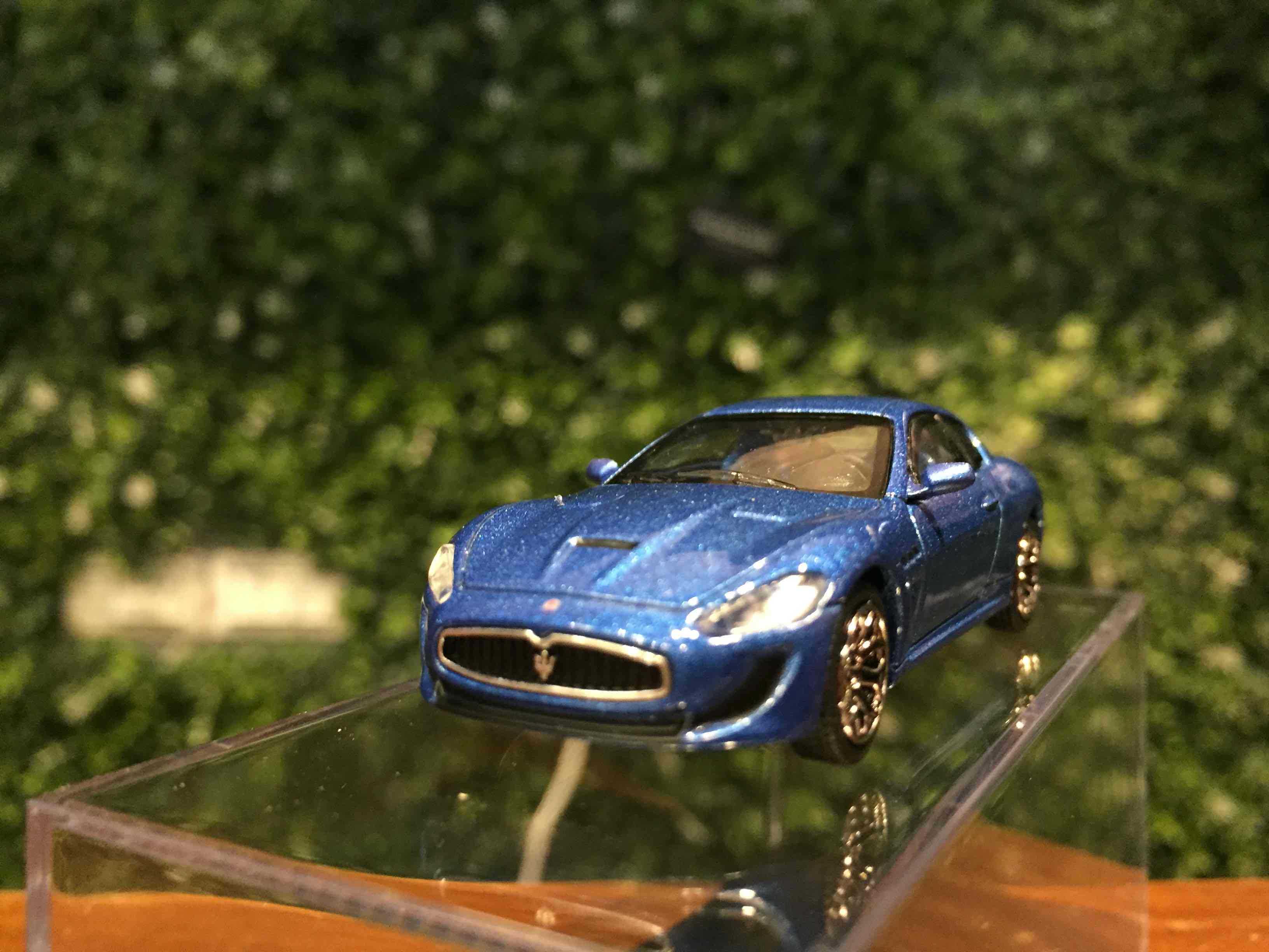 1/64 DCT Maserati GranTurismo MC Stradale Blue LL00819【MGM】